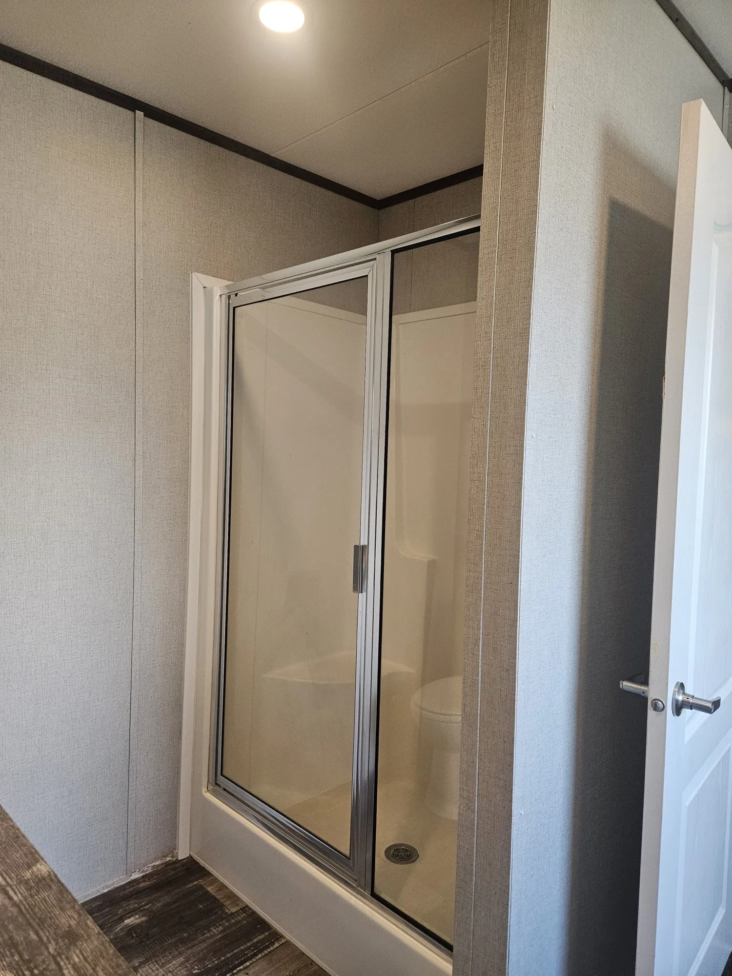Manufactured Home For Rent in Parker County , 6501 W Hwy 199 6511, Springtown, Texas 76082, 3 Bedroom, 2 Bathroom, Garage spaces, 1,216 Sqft, built in 2020, mls#21380344, Real Estate Agent in Springtown, Homes For Rent in Parker county, Homes For Rent in Springtown, Realtor in Springtown Texas, Real Estate Brokerage Independent Realty Texas, Luminita Cordes Realtor