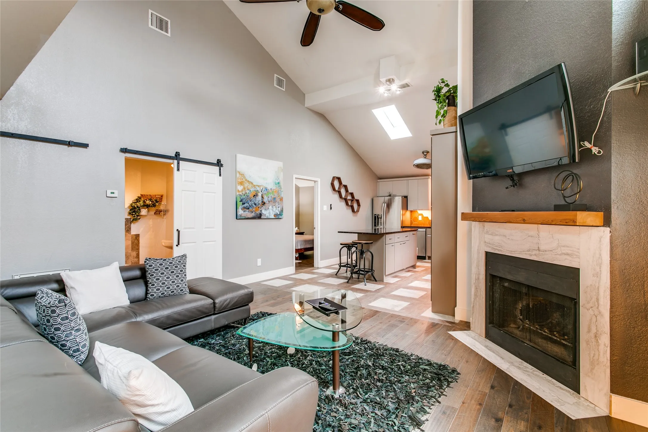 Single Family Residence For Rent in Denton County , 1349 Jasmine Drive, Lewisville, Texas 75077, 3 Bedroom, 3 Bathroom, 2 Garage spaces, 1,625 Sqft, built in 1986, mls#21380330, Real Estate Agent in Lewisville, Homes For Rent in Denton county, Homes For Rent in Lewisville, Realtor in Lewisville Texas, Real Estate Brokerage Independent Realty Texas, Luminita Cordes Realtor