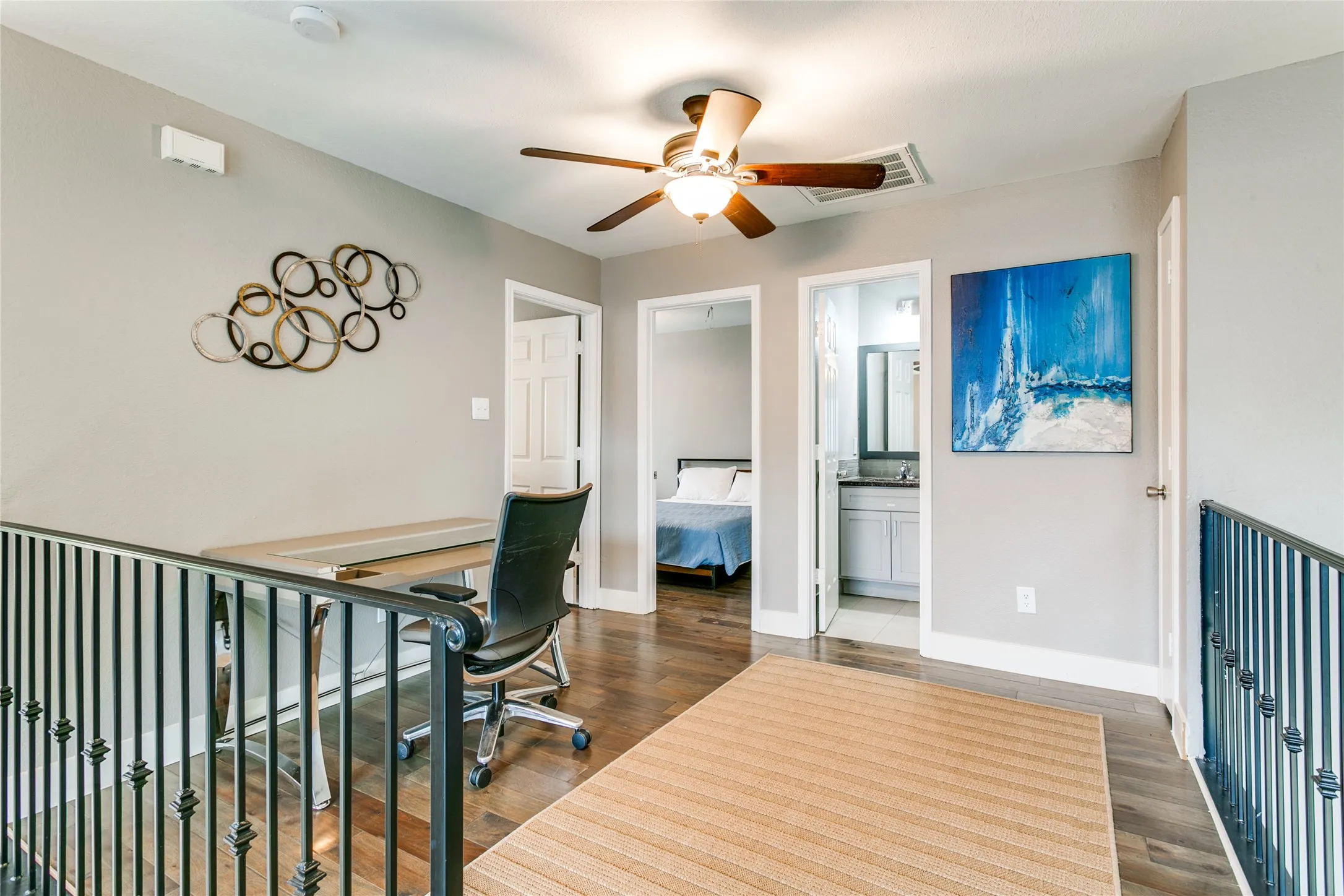 Single Family Residence For Rent in Denton County , 1349 Jasmine Drive, Lewisville, Texas 75077, 3 Bedroom, 3 Bathroom, 2 Garage spaces, 1,625 Sqft, built in 1986, mls#21380330, Real Estate Agent in Lewisville, Homes For Rent in Denton county, Homes For Rent in Lewisville, Realtor in Lewisville Texas, Real Estate Brokerage Independent Realty Texas, Luminita Cordes Realtor