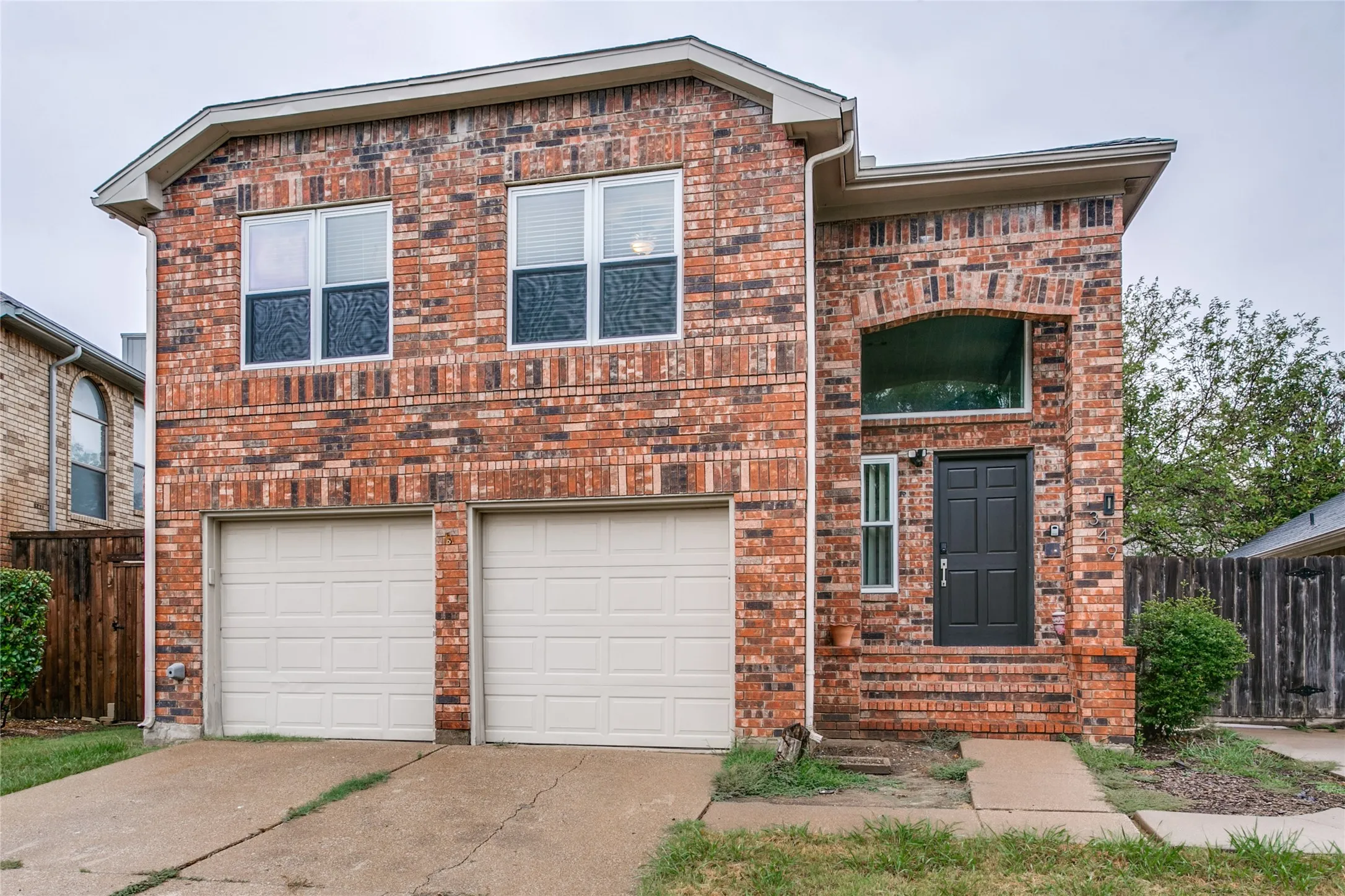 Single Family Residence For Rent in Denton County , 1349 Jasmine Drive, Lewisville, Texas 75077, 3 Bedroom, 3 Bathroom, 2 Garage spaces, 1,625 Sqft, built in 1986, mls#21380330, Real Estate Agent in Lewisville, Homes For Rent in Denton county, Homes For Rent in Lewisville, Realtor in Lewisville Texas, Real Estate Brokerage Independent Realty Texas, Luminita Cordes Realtor