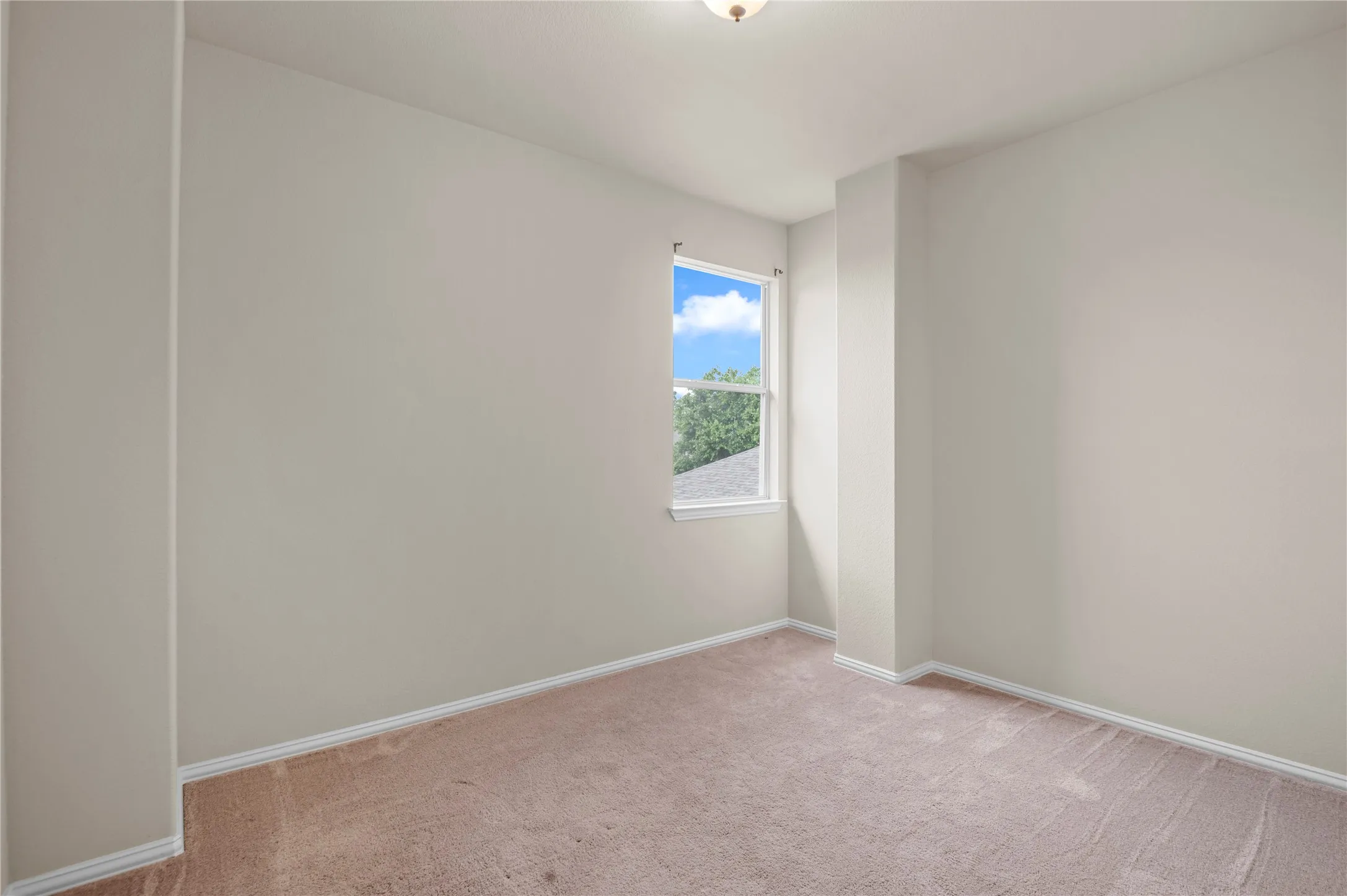Single Family Residence For Sale in Denton County , 1905 Brown Thrasher Boulevard, Savannah, Texas 76227, 4 Bedroom, 4 Bathroom, 2 Garage spaces, 2,812 Sqft, built in 2004, mls#21380145, Real Estate Agent in Savannah, Homes For Sale in Denton county, Homes For Sale in Savannah, Realtor in Savannah Texas, Real Estate Brokerage Independent Realty Texas, Luminita Cordes Realtor