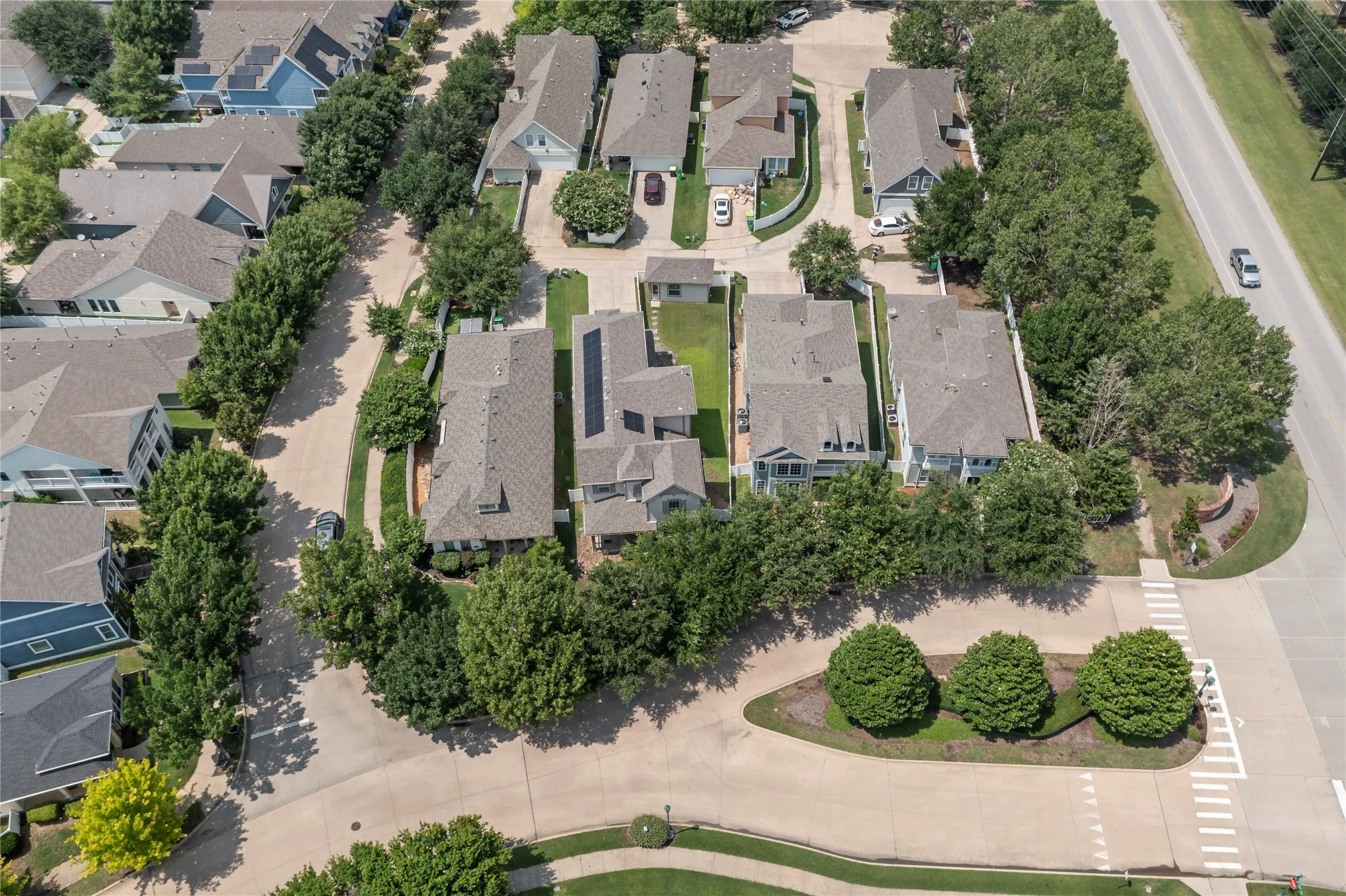 Single Family Residence For Sale in Denton County , 1905 Brown Thrasher Boulevard, Savannah, Texas 76227, 4 Bedroom, 4 Bathroom, 2 Garage spaces, 2,812 Sqft, built in 2004, mls#21380145, Real Estate Agent in Savannah, Homes For Sale in Denton county, Homes For Sale in Savannah, Realtor in Savannah Texas, Real Estate Brokerage Independent Realty Texas, Luminita Cordes Realtor