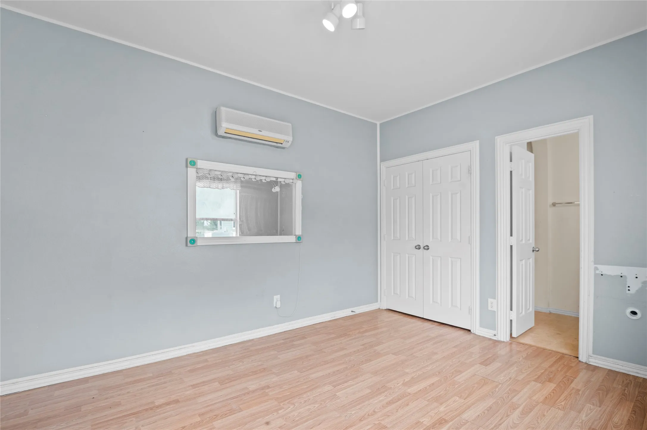 Single Family Residence For Sale in Denton County , 1905 Brown Thrasher Boulevard, Savannah, Texas 76227, 4 Bedroom, 4 Bathroom, 2 Garage spaces, 2,812 Sqft, built in 2004, mls#21380145, Real Estate Agent in Savannah, Homes For Sale in Denton county, Homes For Sale in Savannah, Realtor in Savannah Texas, Real Estate Brokerage Independent Realty Texas, Luminita Cordes Realtor