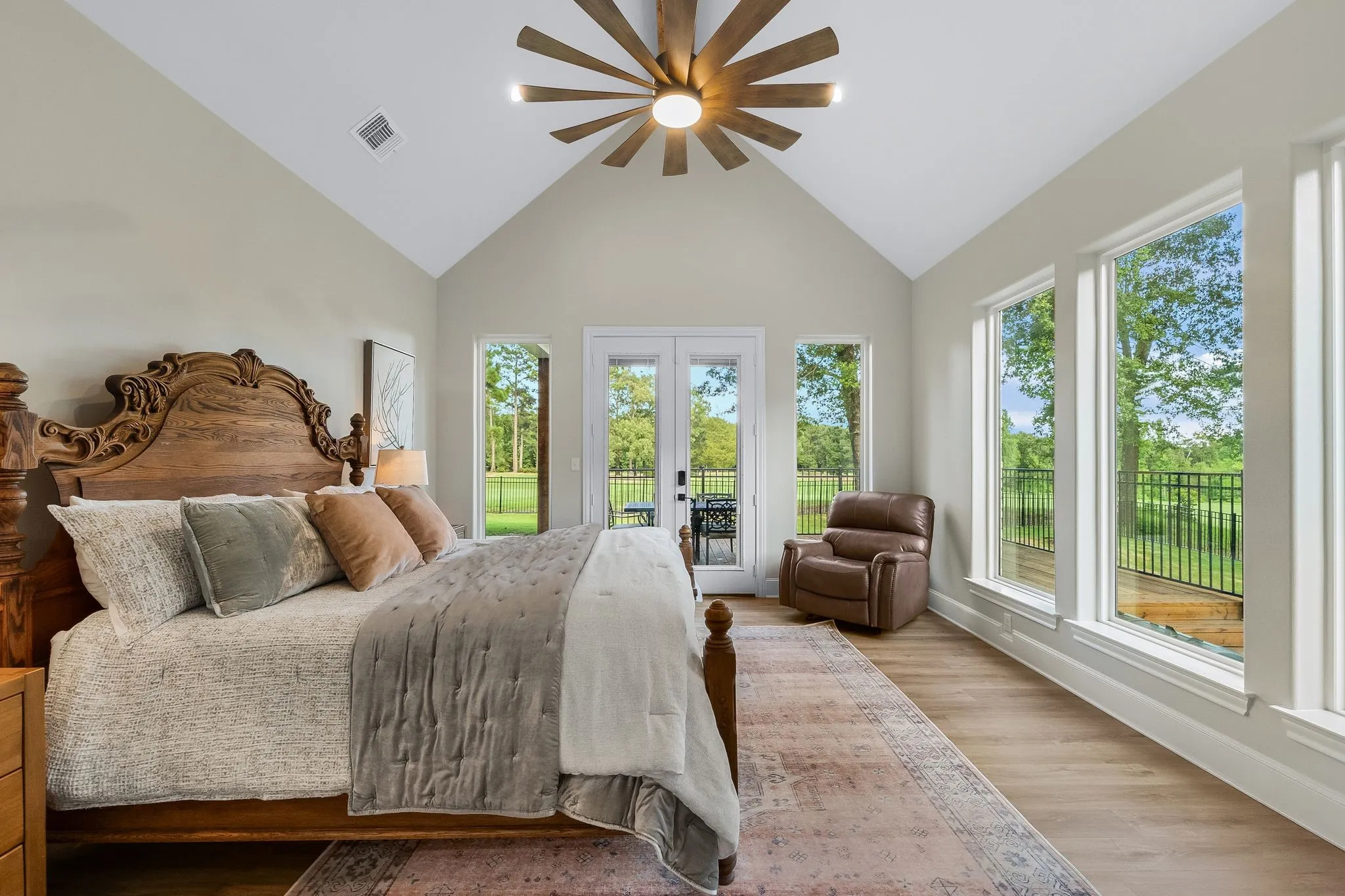 Single Family Residence For Sale in Cherokee County , 1909 County Road 3506, Bullard, Texas 75757, 5 Bedroom, 5 Bathroom, 3 Garage spaces, 3,998 Sqft, built in 2023, mls#21380372, Real Estate Agent in Bullard, Homes For Sale in Cherokee county, Homes For Sale in Bullard, Realtor in Bullard Texas, Real Estate Brokerage Independent Realty Texas, Luminita Cordes Realtor