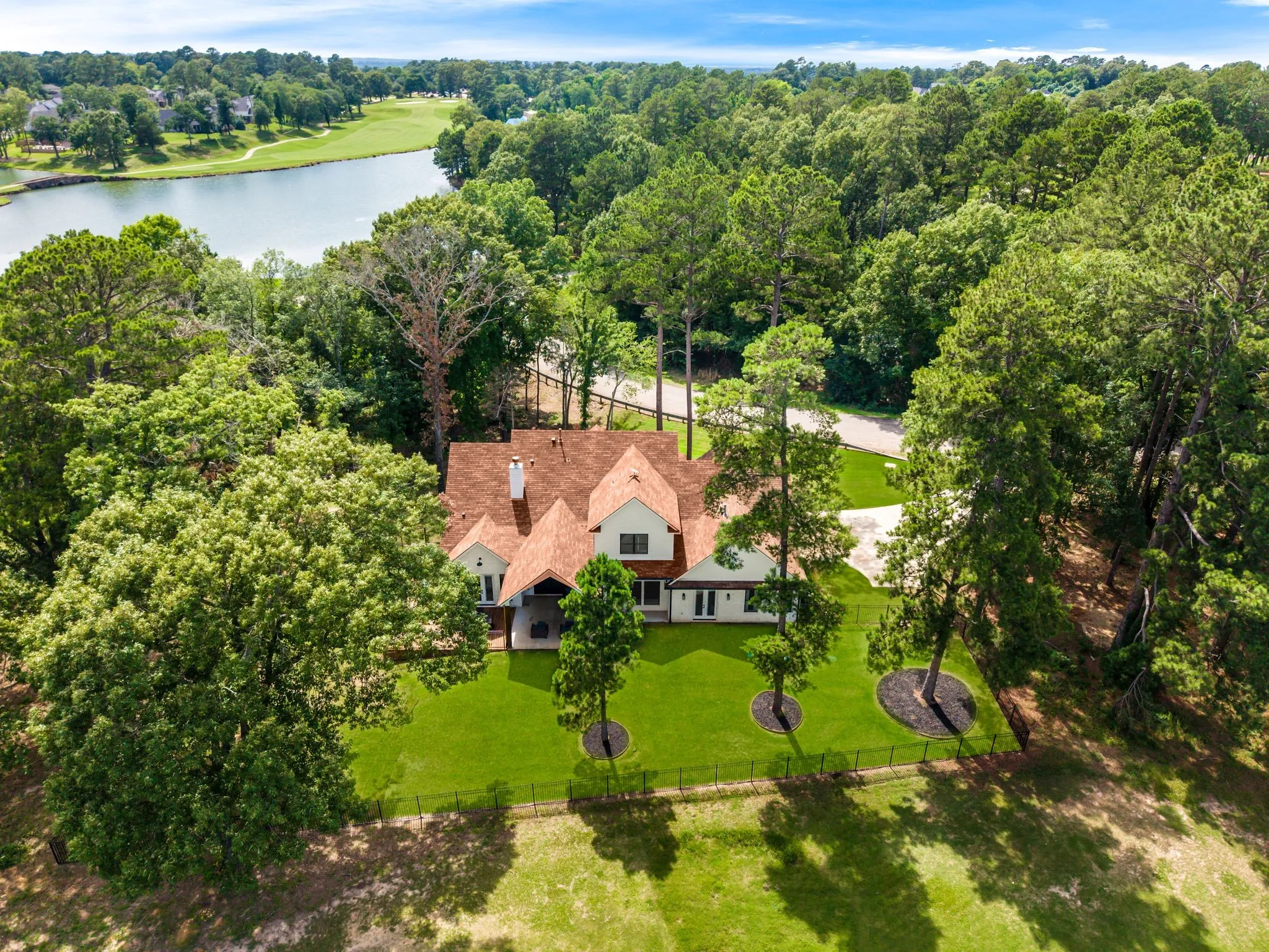 Single Family Residence For Sale in Cherokee County , 1909 County Road 3506, Bullard, Texas 75757, 5 Bedroom, 5 Bathroom, 3 Garage spaces, 3,998 Sqft, built in 2023, mls#21380372, Real Estate Agent in Bullard, Homes For Sale in Cherokee county, Homes For Sale in Bullard, Realtor in Bullard Texas, Real Estate Brokerage Independent Realty Texas, Luminita Cordes Realtor