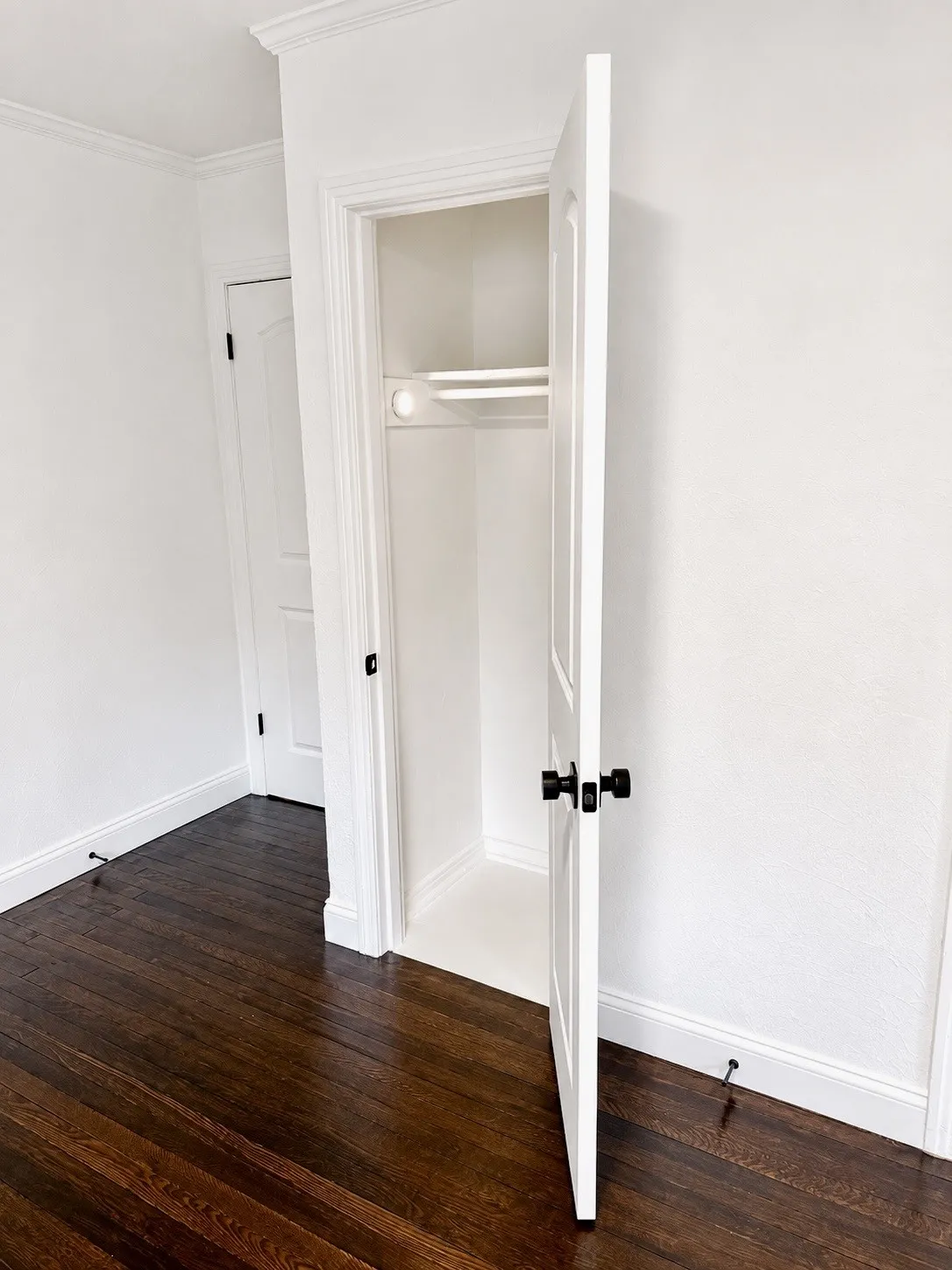Single Family Residence For Sale in Tarrant County , 220 Sky Acres Drive, Westworth Village, Texas 76114, 2 Bedroom, 1 Bathroom, 1 Garage spaces, 924 Sqft, built in 1952, mls#21380322, Real Estate Agent in Westworth Village, Homes For Sale in Tarrant county, Homes For Sale in Westworth Village, Realtor in Westworth Village Texas, Real Estate Brokerage Independent Realty Texas, Luminita Cordes Realtor