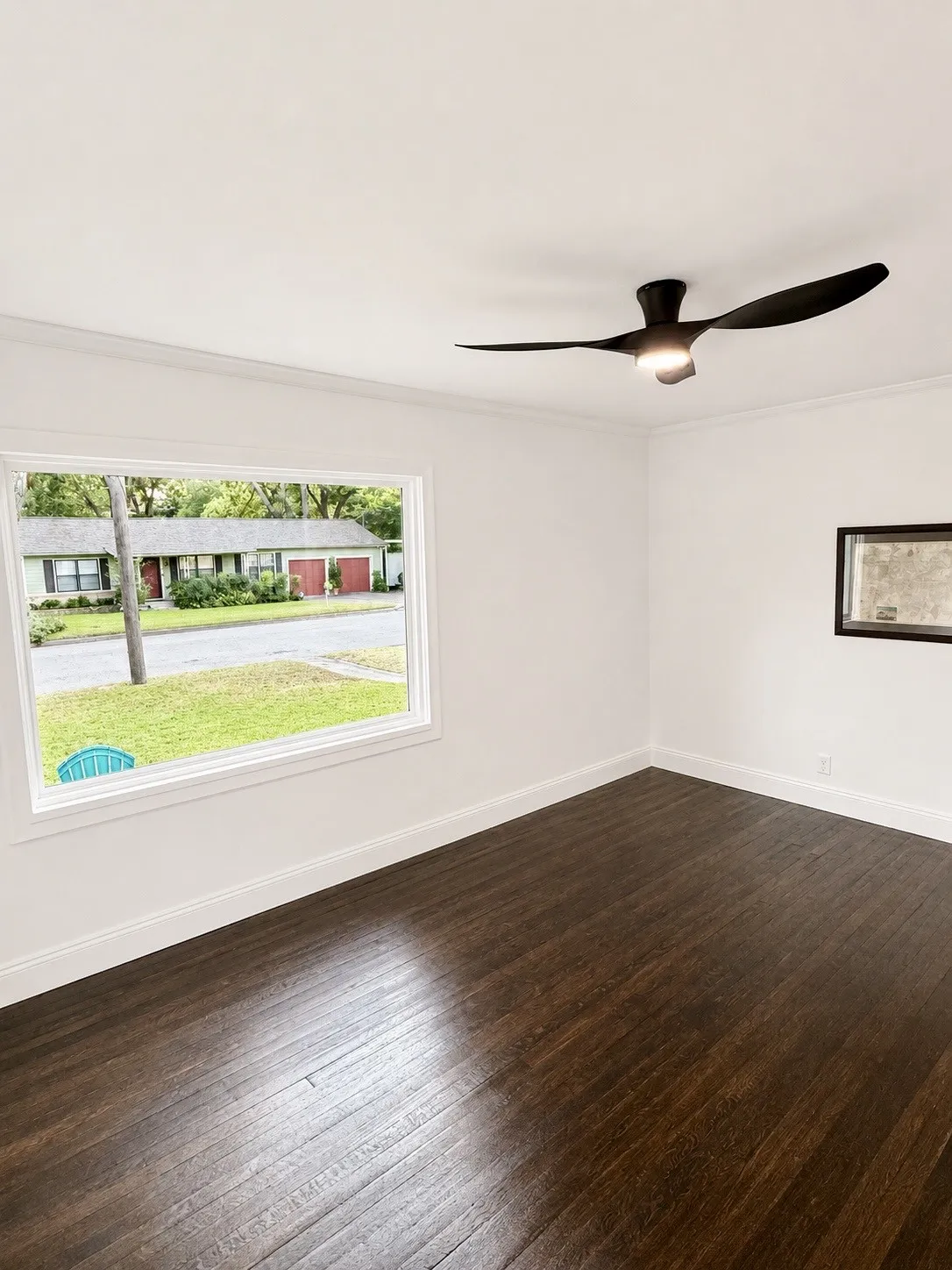 Single Family Residence For Sale in Tarrant County , 220 Sky Acres Drive, Westworth Village, Texas 76114, 2 Bedroom, 1 Bathroom, 1 Garage spaces, 924 Sqft, built in 1952, mls#21380322, Real Estate Agent in Westworth Village, Homes For Sale in Tarrant county, Homes For Sale in Westworth Village, Realtor in Westworth Village Texas, Real Estate Brokerage Independent Realty Texas, Luminita Cordes Realtor