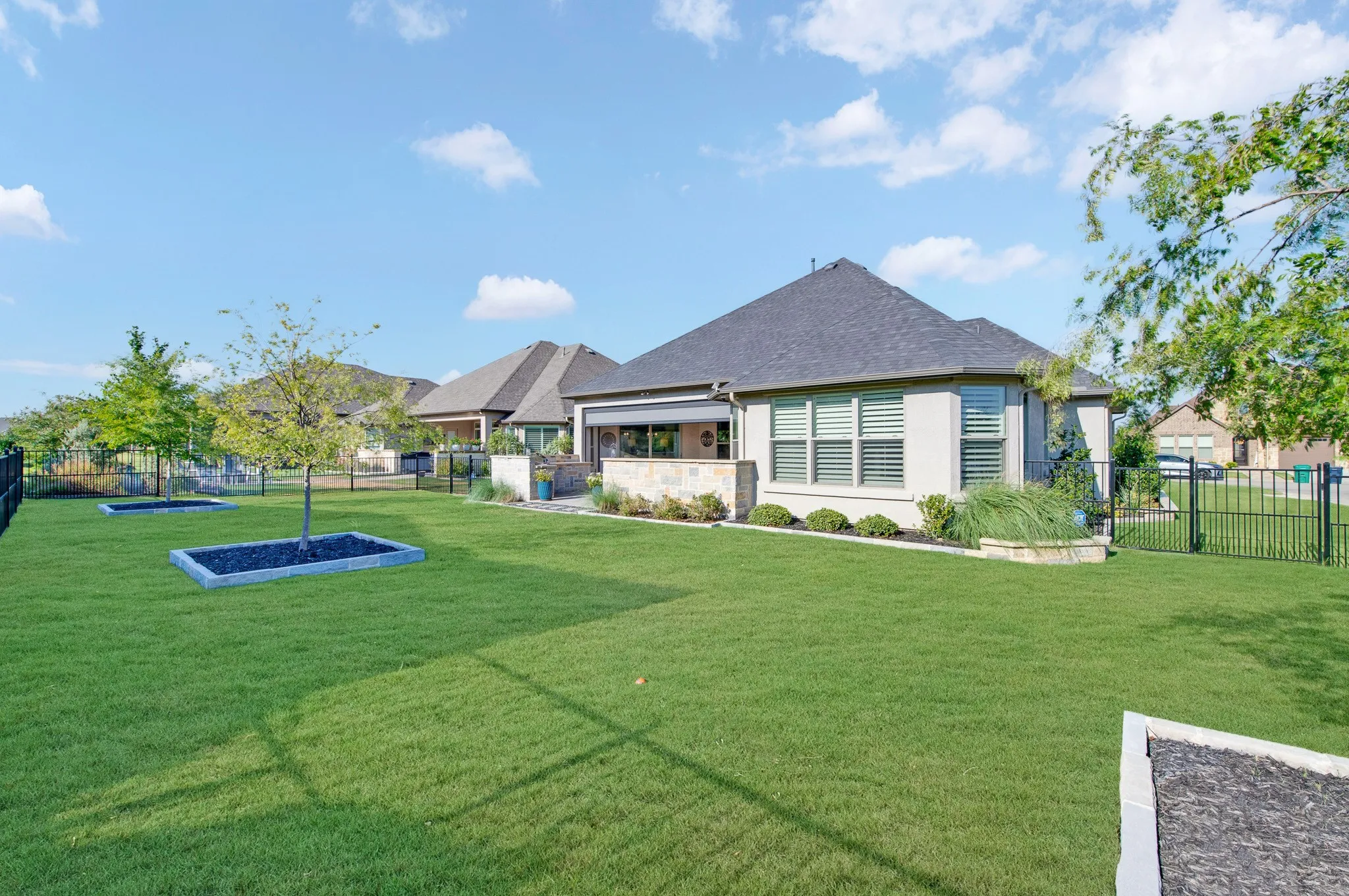Single Family Residence For Sale in Denton County , 8801 Basanite Avenue, Denton, Texas 76207, 2 Bedroom, 3 Bathroom, 3 Garage spaces, 2,547 Sqft, built in 2022, mls#21379873, Real Estate Agent in Denton, Homes For Sale in Denton county, Homes For Sale in Denton, Realtor in Denton Texas, Real Estate Brokerage Independent Realty Texas, Luminita Cordes Realtor