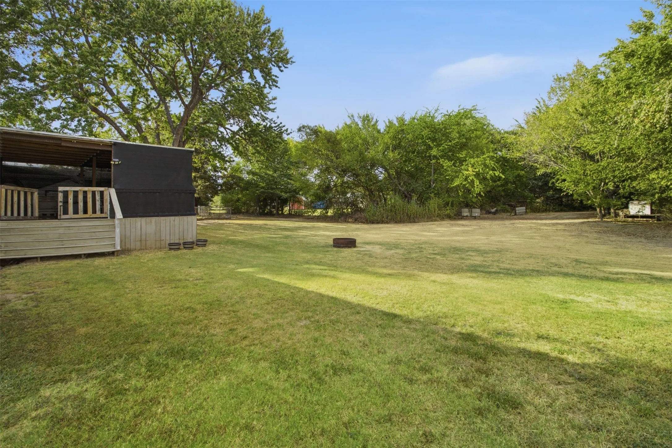 Manufactured Home For Sale in Henderson County , 182 Big Chief Drive, Gun Barrel City, Texas 75156, 2 Bedroom, 2 Bathroom, Garage spaces, 900 Sqft, built in 2018, mls#21372195, Real Estate Agent in Gun Barrel City, Homes For Sale in Henderson county, Homes For Sale in Gun Barrel City, Realtor in Gun Barrel City Texas, Real Estate Brokerage Independent Realty Texas, Luminita Cordes Realtor