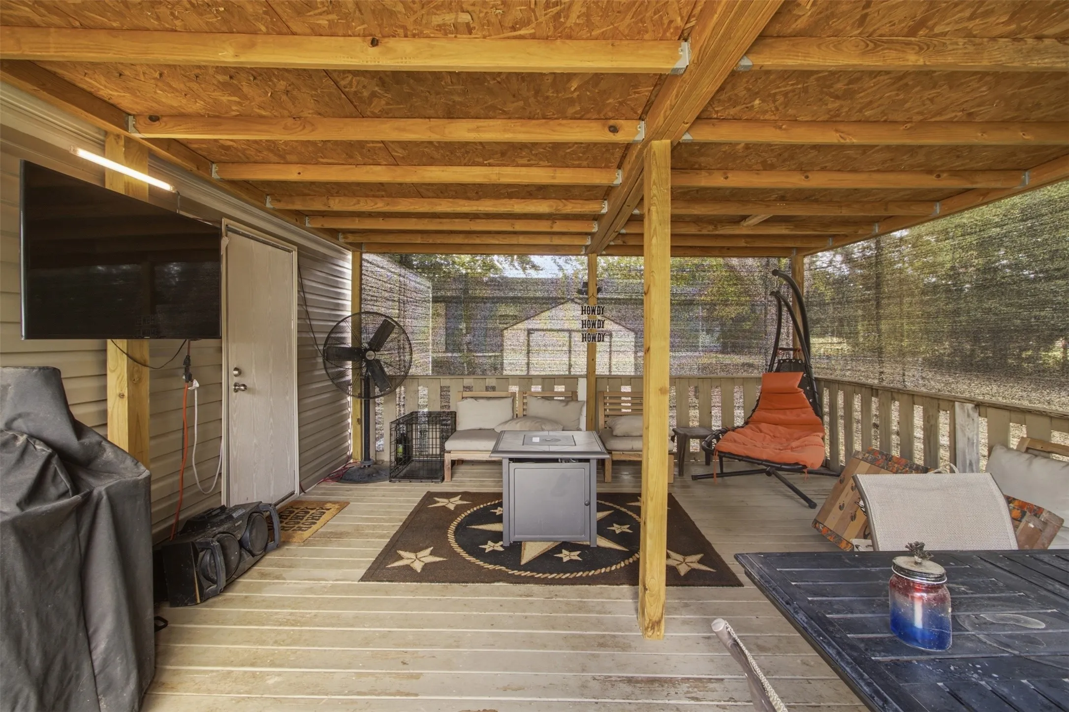 Manufactured Home For Sale in Henderson County , 182 Big Chief Drive, Gun Barrel City, Texas 75156, 2 Bedroom, 2 Bathroom, Garage spaces, 900 Sqft, built in 2018, mls#21372195, Real Estate Agent in Gun Barrel City, Homes For Sale in Henderson county, Homes For Sale in Gun Barrel City, Realtor in Gun Barrel City Texas, Real Estate Brokerage Independent Realty Texas, Luminita Cordes Realtor