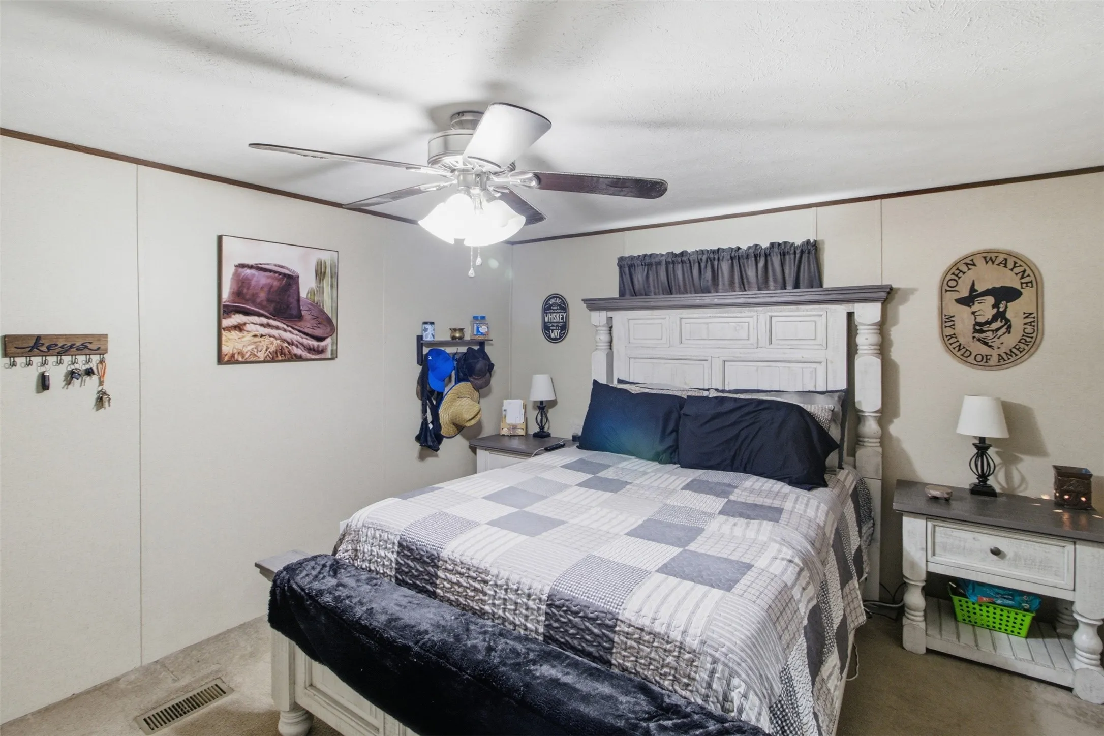 Manufactured Home For Sale in Henderson County , 182 Big Chief Drive, Gun Barrel City, Texas 75156, 2 Bedroom, 2 Bathroom, Garage spaces, 900 Sqft, built in 2018, mls#21372195, Real Estate Agent in Gun Barrel City, Homes For Sale in Henderson county, Homes For Sale in Gun Barrel City, Realtor in Gun Barrel City Texas, Real Estate Brokerage Independent Realty Texas, Luminita Cordes Realtor