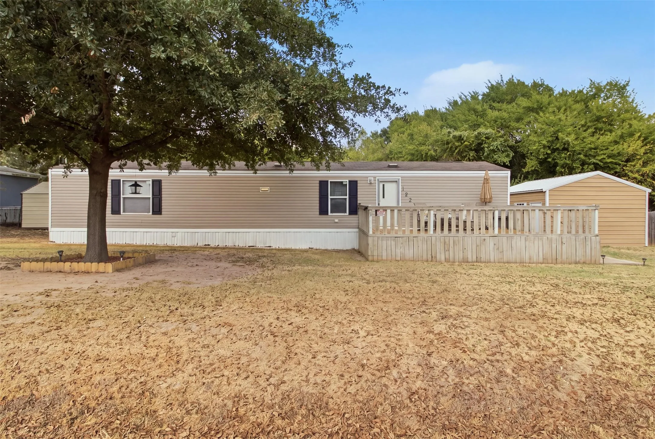 Manufactured Home For Sale in Henderson County , 182 Big Chief Drive, Gun Barrel City, Texas 75156, 2 Bedroom, 2 Bathroom, Garage spaces, 900 Sqft, built in 2018, mls#21372195, Real Estate Agent in Gun Barrel City, Homes For Sale in Henderson county, Homes For Sale in Gun Barrel City, Realtor in Gun Barrel City Texas, Real Estate Brokerage Independent Realty Texas, Luminita Cordes Realtor