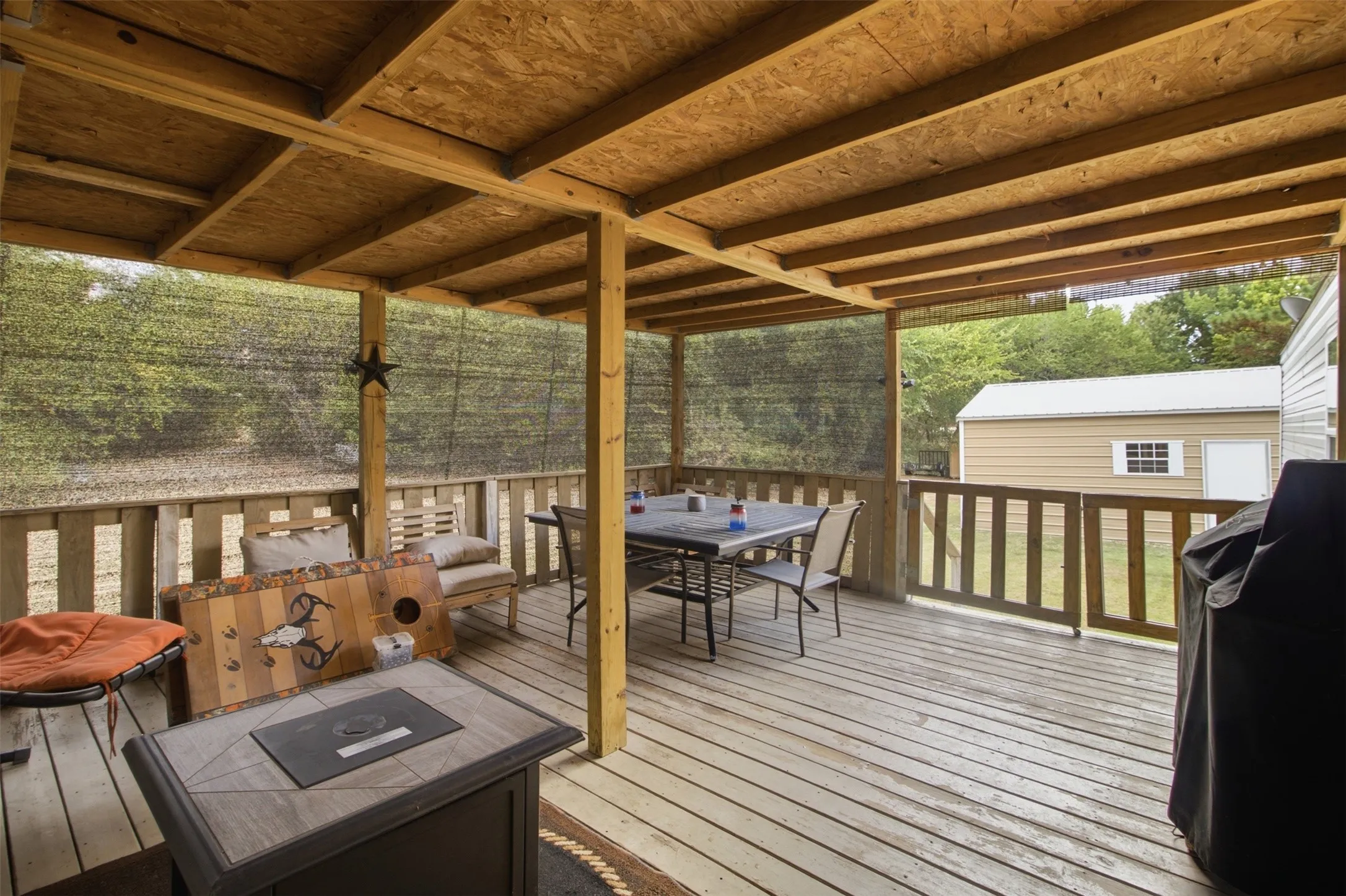 Manufactured Home For Sale in Henderson County , 182 Big Chief Drive, Gun Barrel City, Texas 75156, 2 Bedroom, 2 Bathroom, Garage spaces, 900 Sqft, built in 2018, mls#21372195, Real Estate Agent in Gun Barrel City, Homes For Sale in Henderson county, Homes For Sale in Gun Barrel City, Realtor in Gun Barrel City Texas, Real Estate Brokerage Independent Realty Texas, Luminita Cordes Realtor