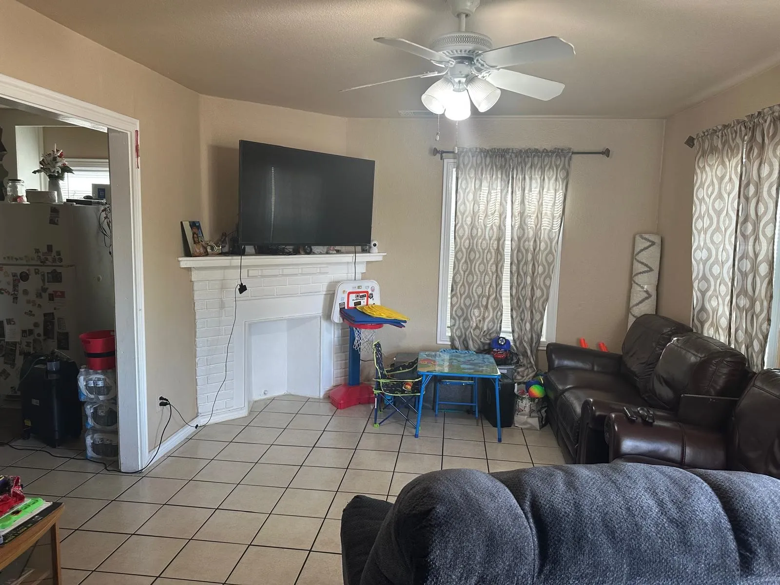 Single Family Residence For Sale in Tarrant County , 2720 Burchill Road, Fort Worth, Texas 76105, 2 Bedroom, 1 Bathroom, Garage spaces, 840 Sqft, built in 1945, mls#21380386, Real Estate Agent in Fort Worth, Homes For Sale in Tarrant county, Homes For Sale in Fort Worth, Realtor in Fort Worth Texas, Real Estate Brokerage Independent Realty Texas, Luminita Cordes Realtor