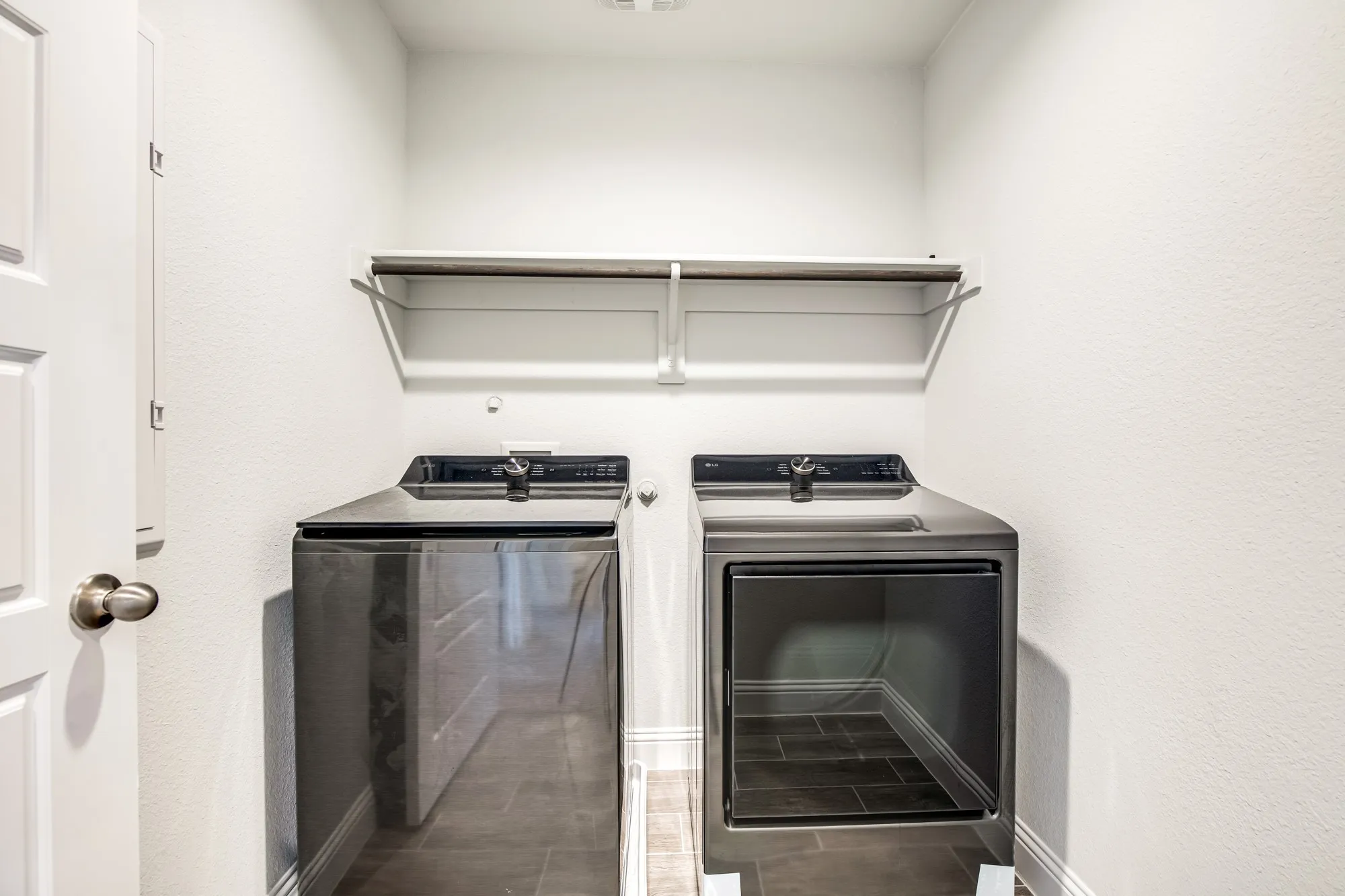 Townhouse For Rent in Tarrant County , 6000 Bursey Road, Watauga, Texas 76148, 3 Bedroom, 3 Bathroom, 2 Garage spaces, 1,659 Sqft, built in 2023, mls#21380416, Real Estate Agent in Watauga, Homes For Rent in Tarrant county, Homes For Rent in Watauga, Realtor in Watauga Texas, Real Estate Brokerage Independent Realty Texas, Luminita Cordes Realtor