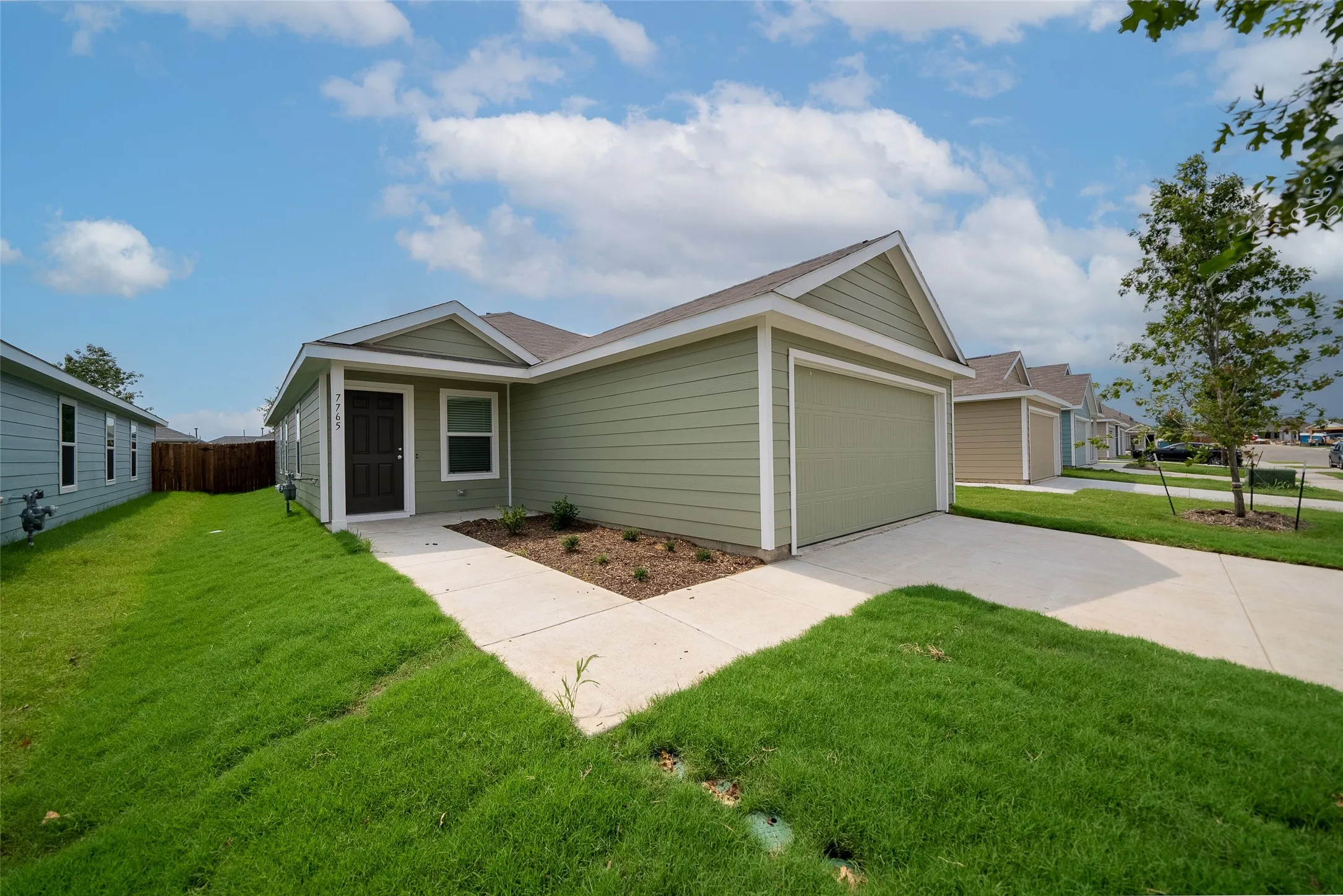 Single Family Residence For Rent in Collin County , 7765 Ruellia Road, Mc Kinney, Texas 75071, 3 Bedroom, 2 Bathroom, 2 Garage spaces, 1,411 Sqft, built in 2022, mls#21380425, Real Estate Agent in Mc Kinney, Homes For Rent in Collin county, Homes For Rent in Mc Kinney, Realtor in Mc Kinney Texas, Real Estate Brokerage Independent Realty Texas, Luminita Cordes Realtor