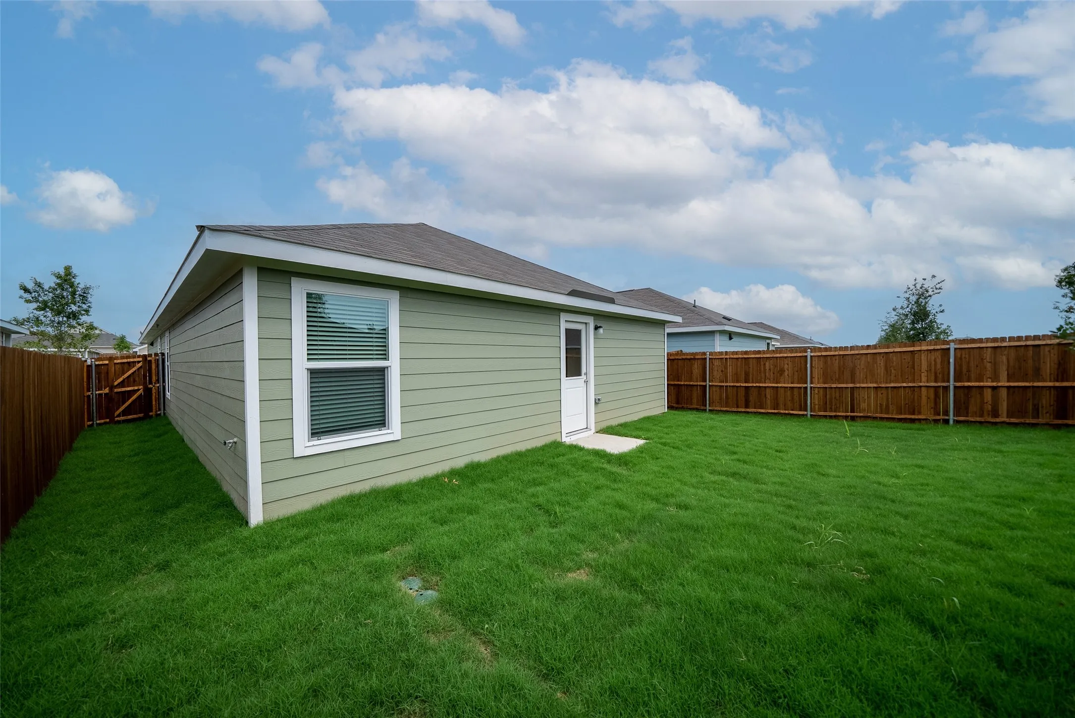Single Family Residence For Rent in Collin County , 7765 Ruellia Road, Mc Kinney, Texas 75071, 3 Bedroom, 2 Bathroom, 2 Garage spaces, 1,411 Sqft, built in 2022, mls#21380425, Real Estate Agent in Mc Kinney, Homes For Rent in Collin county, Homes For Rent in Mc Kinney, Realtor in Mc Kinney Texas, Real Estate Brokerage Independent Realty Texas, Luminita Cordes Realtor