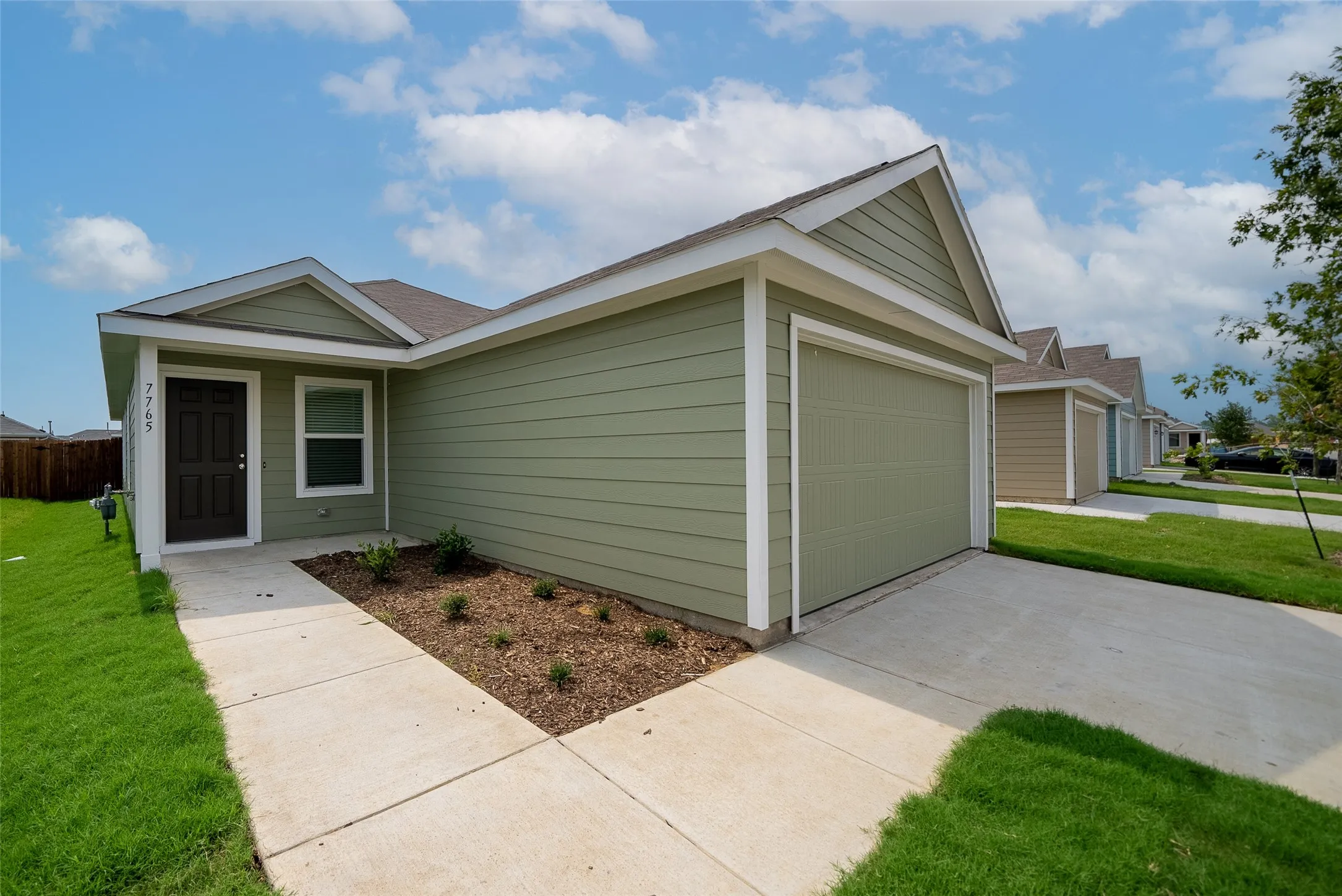 Single Family Residence For Rent in Collin County , 7765 Ruellia Road, Mc Kinney, Texas 75071, 3 Bedroom, 2 Bathroom, 2 Garage spaces, 1,411 Sqft, built in 2022, mls#21380425, Real Estate Agent in Mc Kinney, Homes For Rent in Collin county, Homes For Rent in Mc Kinney, Realtor in Mc Kinney Texas, Real Estate Brokerage Independent Realty Texas, Luminita Cordes Realtor