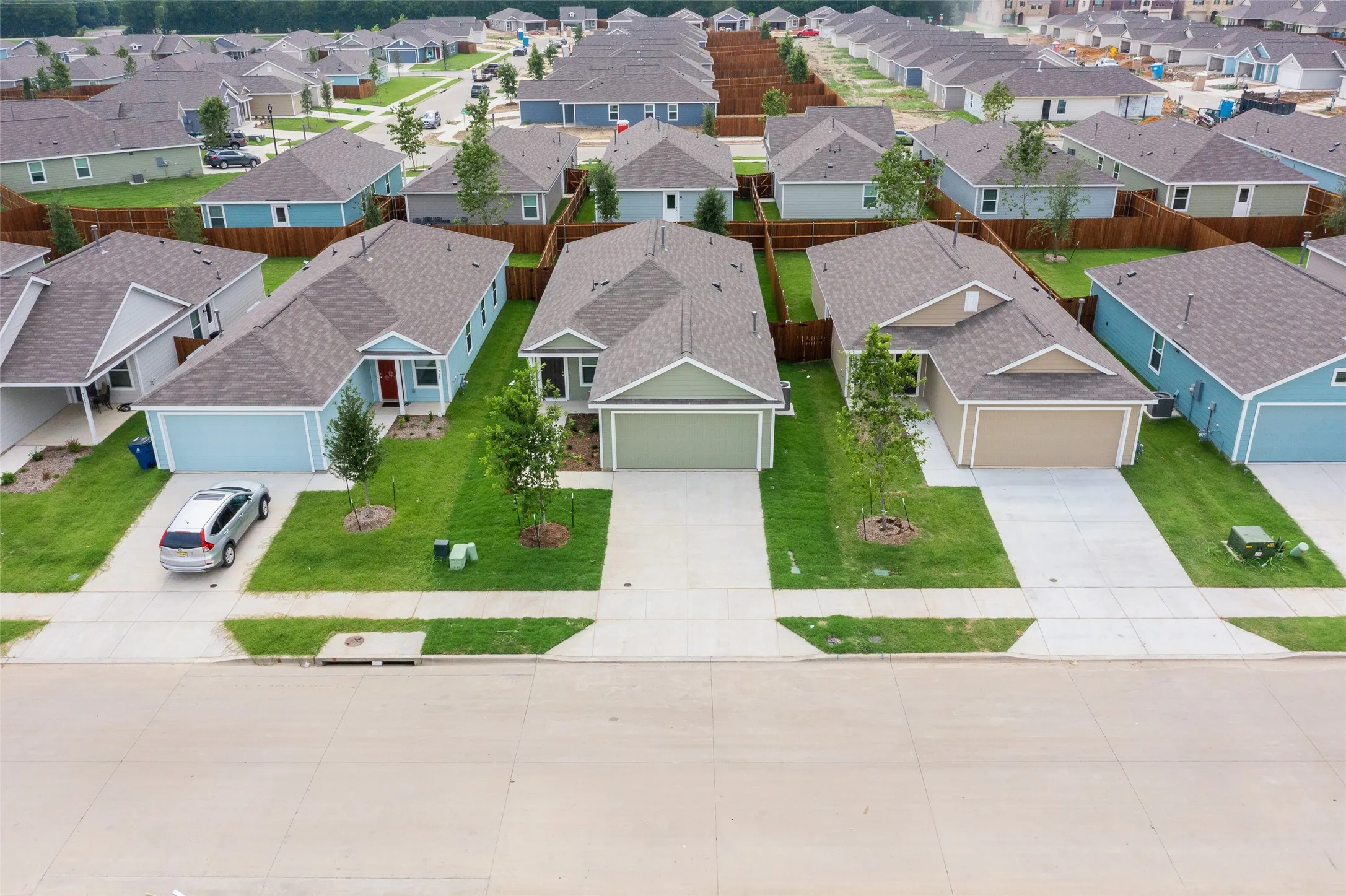 Single Family Residence For Rent in Collin County , 7765 Ruellia Road, Mc Kinney, Texas 75071, 3 Bedroom, 2 Bathroom, 2 Garage spaces, 1,411 Sqft, built in 2022, mls#21380425, Real Estate Agent in Mc Kinney, Homes For Rent in Collin county, Homes For Rent in Mc Kinney, Realtor in Mc Kinney Texas, Real Estate Brokerage Independent Realty Texas, Luminita Cordes Realtor