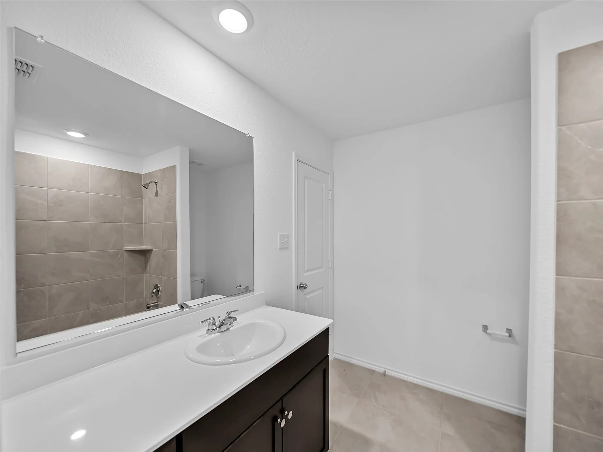 Single Family Residence For Rent in Collin County , 7765 Ruellia Road, Mc Kinney, Texas 75071, 3 Bedroom, 2 Bathroom, 2 Garage spaces, 1,411 Sqft, built in 2022, mls#21380425, Real Estate Agent in Mc Kinney, Homes For Rent in Collin county, Homes For Rent in Mc Kinney, Realtor in Mc Kinney Texas, Real Estate Brokerage Independent Realty Texas, Luminita Cordes Realtor