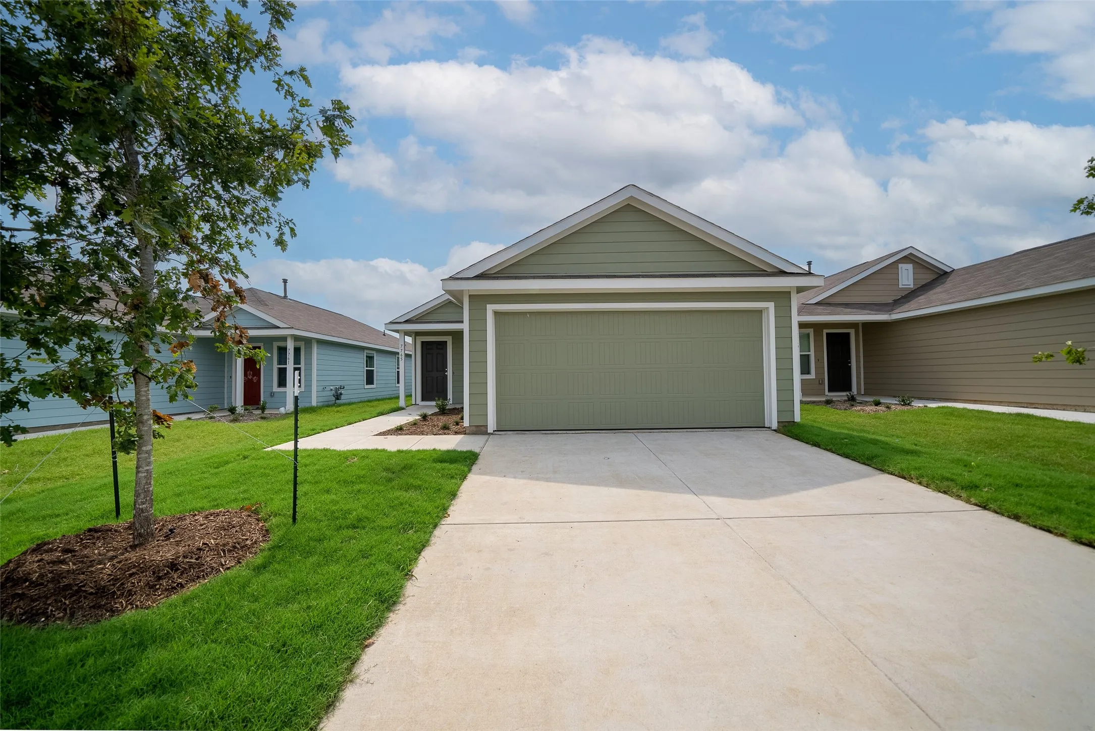 Single Family Residence For Rent in Collin County , 7765 Ruellia Road, Mc Kinney, Texas 75071, 3 Bedroom, 2 Bathroom, 2 Garage spaces, 1,411 Sqft, built in 2022, mls#21380425, Real Estate Agent in Mc Kinney, Homes For Rent in Collin county, Homes For Rent in Mc Kinney, Realtor in Mc Kinney Texas, Real Estate Brokerage Independent Realty Texas, Luminita Cordes Realtor