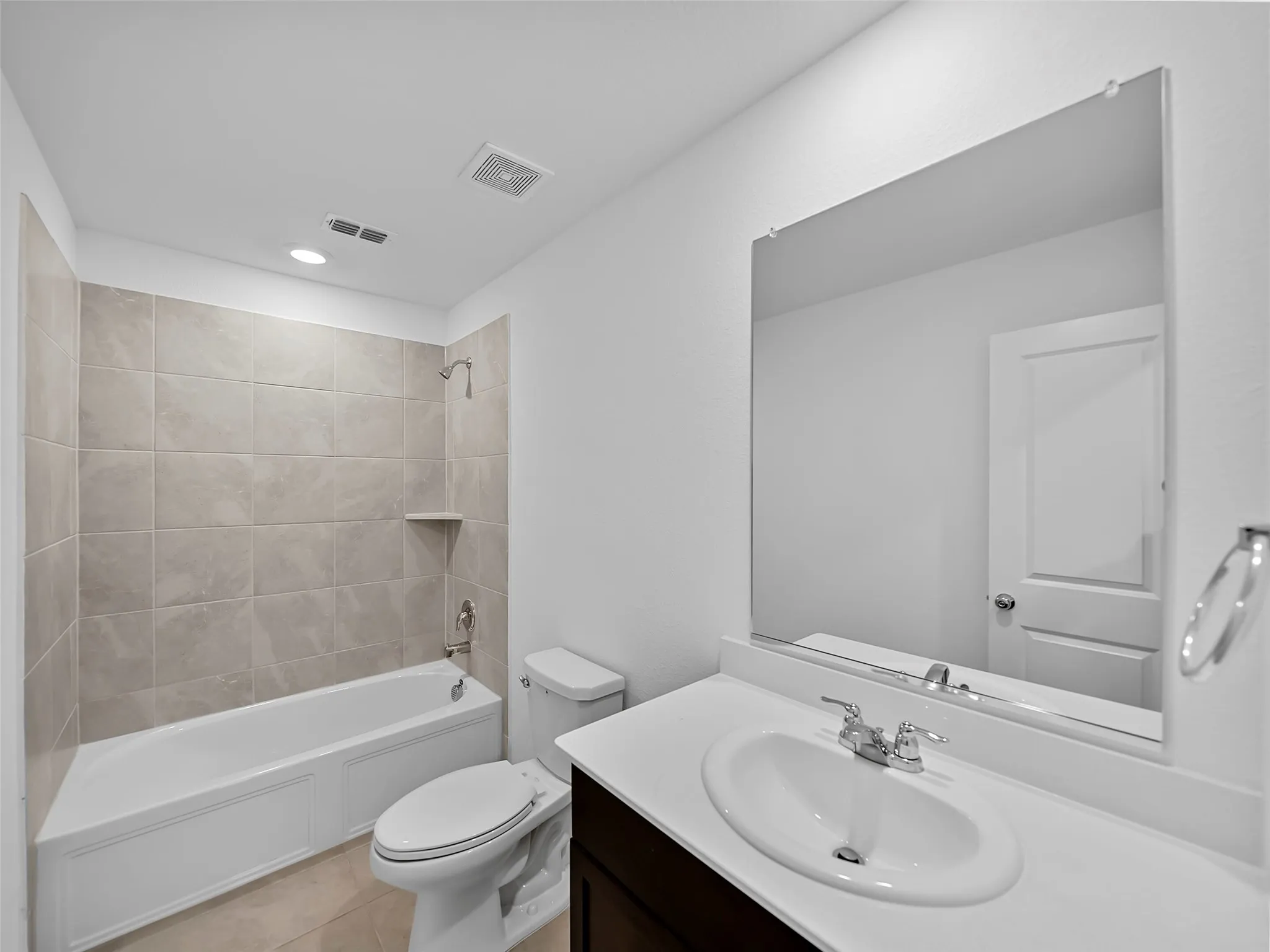 Single Family Residence For Rent in Collin County , 7765 Ruellia Road, Mc Kinney, Texas 75071, 3 Bedroom, 2 Bathroom, 2 Garage spaces, 1,411 Sqft, built in 2022, mls#21380425, Real Estate Agent in Mc Kinney, Homes For Rent in Collin county, Homes For Rent in Mc Kinney, Realtor in Mc Kinney Texas, Real Estate Brokerage Independent Realty Texas, Luminita Cordes Realtor