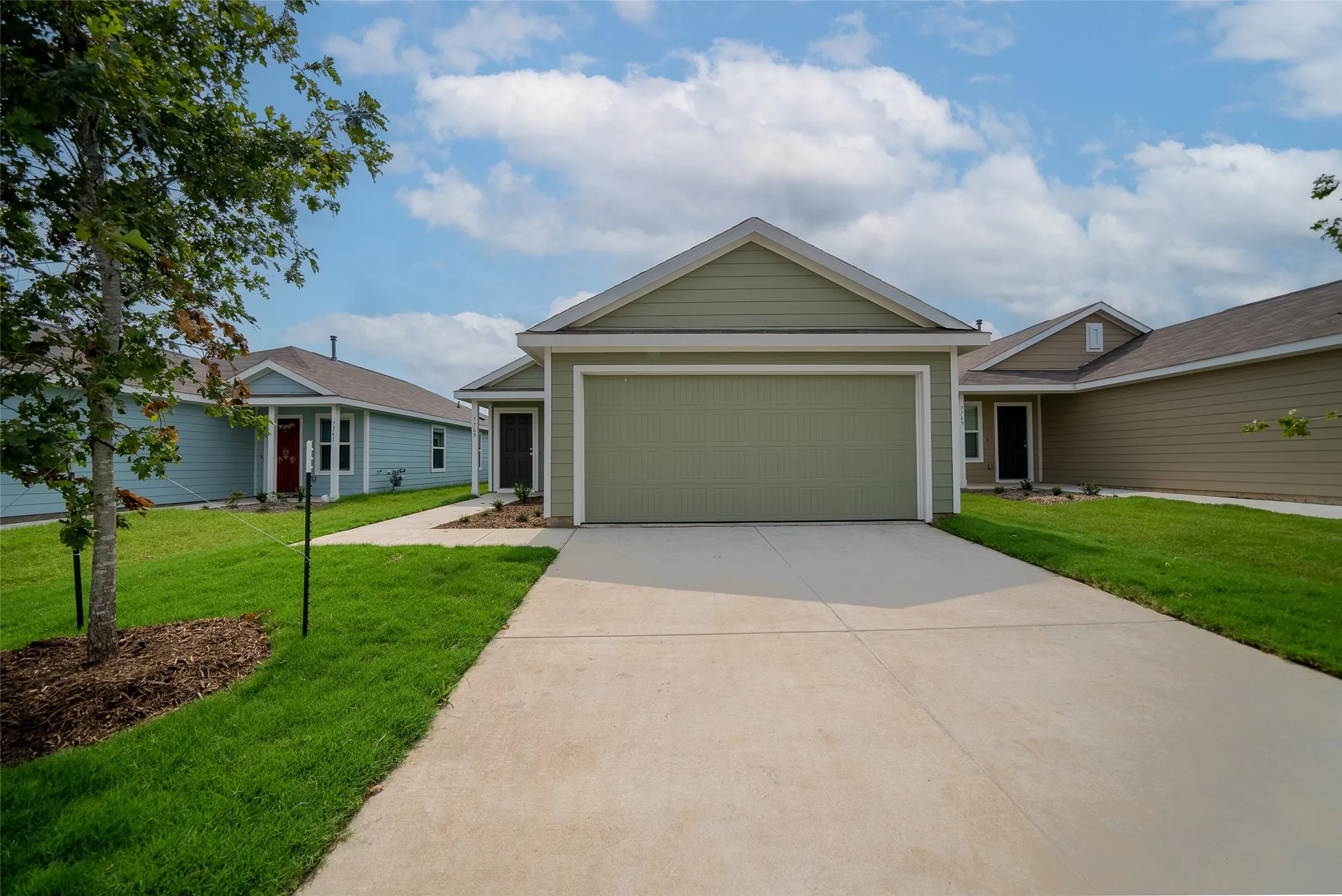 Single Family Residence For Rent in Collin County , 7765 Ruellia Road, Mc Kinney, Texas 75071, 3 Bedroom, 2 Bathroom, 2 Garage spaces, 1,411 Sqft, built in 2022, mls#21380425, Real Estate Agent in Mc Kinney, Homes For Rent in Collin county, Homes For Rent in Mc Kinney, Realtor in Mc Kinney Texas, Real Estate Brokerage Independent Realty Texas, Luminita Cordes Realtor