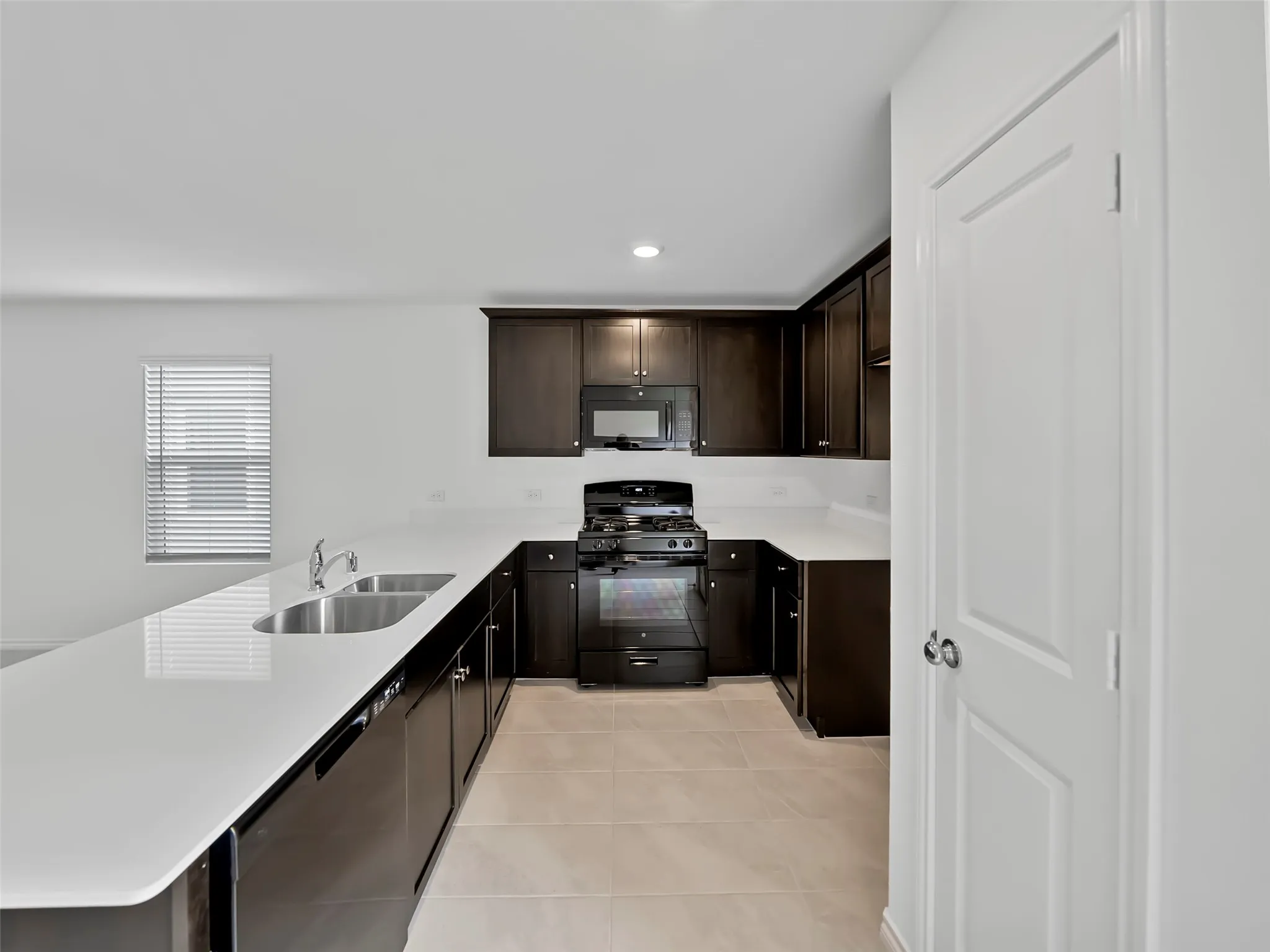 Single Family Residence For Rent in Collin County , 7765 Ruellia Road, Mc Kinney, Texas 75071, 3 Bedroom, 2 Bathroom, 2 Garage spaces, 1,411 Sqft, built in 2022, mls#21380425, Real Estate Agent in Mc Kinney, Homes For Rent in Collin county, Homes For Rent in Mc Kinney, Realtor in Mc Kinney Texas, Real Estate Brokerage Independent Realty Texas, Luminita Cordes Realtor