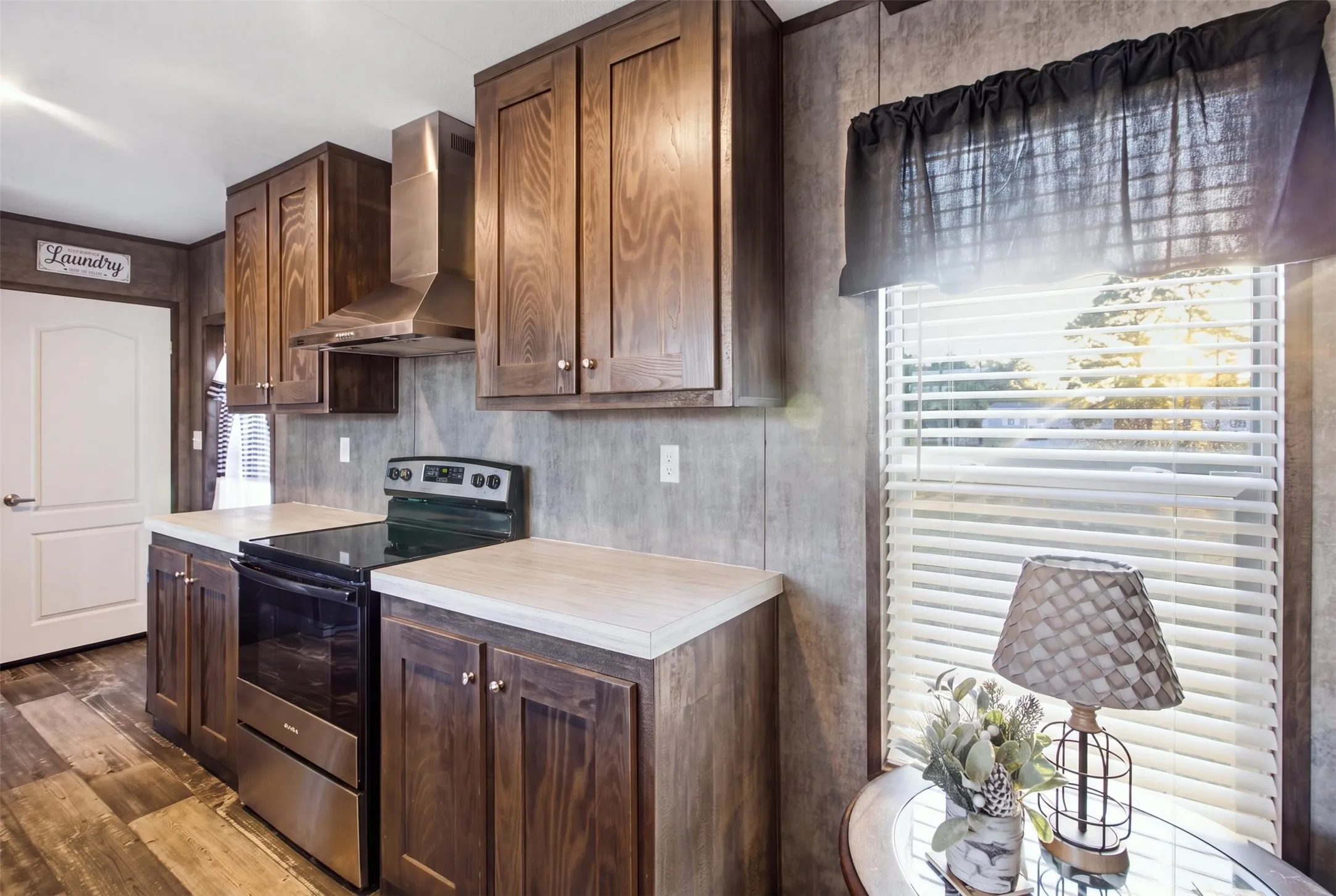 Manufactured Home For Sale in Henderson County , 433 Anchor Lane, Gun Barrel City, Texas 75156, 3 Bedroom, 2 Bathroom, Garage spaces, 1,216 Sqft, built in 2023, mls#21372210, Real Estate Agent in Gun Barrel City, Homes For Sale in Henderson county, Homes For Sale in Gun Barrel City, Realtor in Gun Barrel City Texas, Real Estate Brokerage Independent Realty Texas, Luminita Cordes Realtor