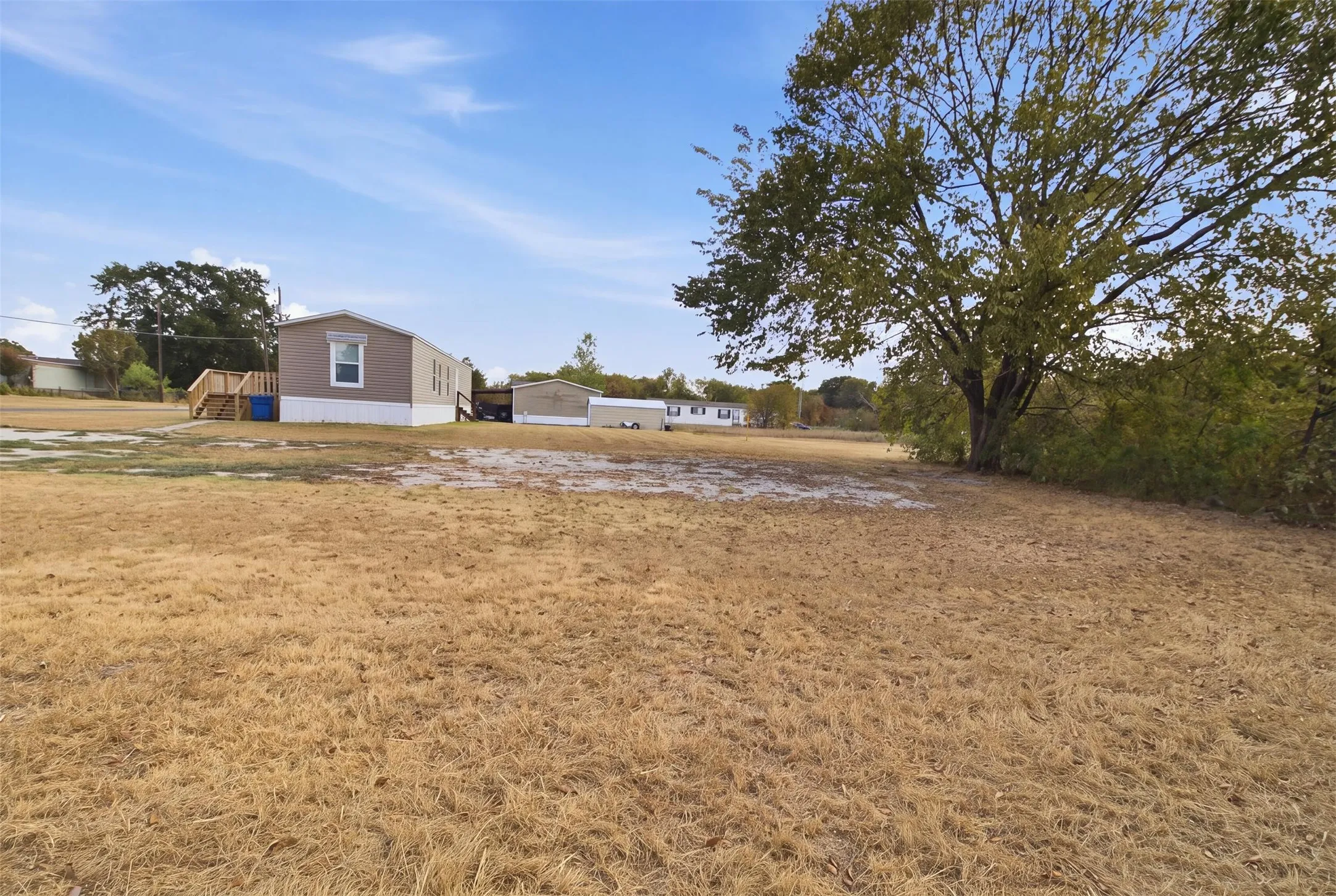 Manufactured Home For Sale in Henderson County , 433 Anchor Lane, Gun Barrel City, Texas 75156, 3 Bedroom, 2 Bathroom, Garage spaces, 1,216 Sqft, built in 2023, mls#21372210, Real Estate Agent in Gun Barrel City, Homes For Sale in Henderson county, Homes For Sale in Gun Barrel City, Realtor in Gun Barrel City Texas, Real Estate Brokerage Independent Realty Texas, Luminita Cordes Realtor