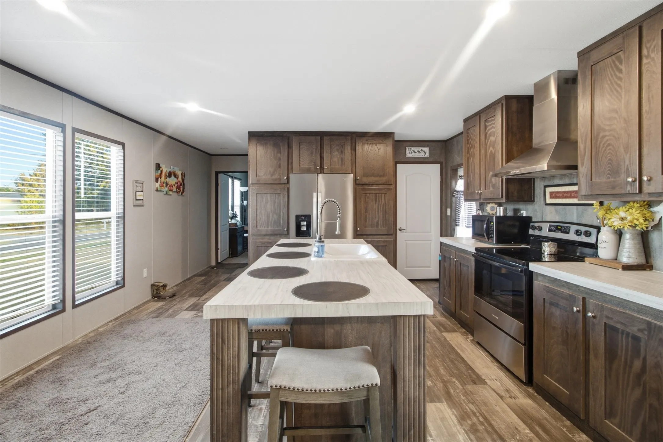 Manufactured Home For Sale in Henderson County , 433 Anchor Lane, Gun Barrel City, Texas 75156, 3 Bedroom, 2 Bathroom, Garage spaces, 1,216 Sqft, built in 2023, mls#21372210, Real Estate Agent in Gun Barrel City, Homes For Sale in Henderson county, Homes For Sale in Gun Barrel City, Realtor in Gun Barrel City Texas, Real Estate Brokerage Independent Realty Texas, Luminita Cordes Realtor