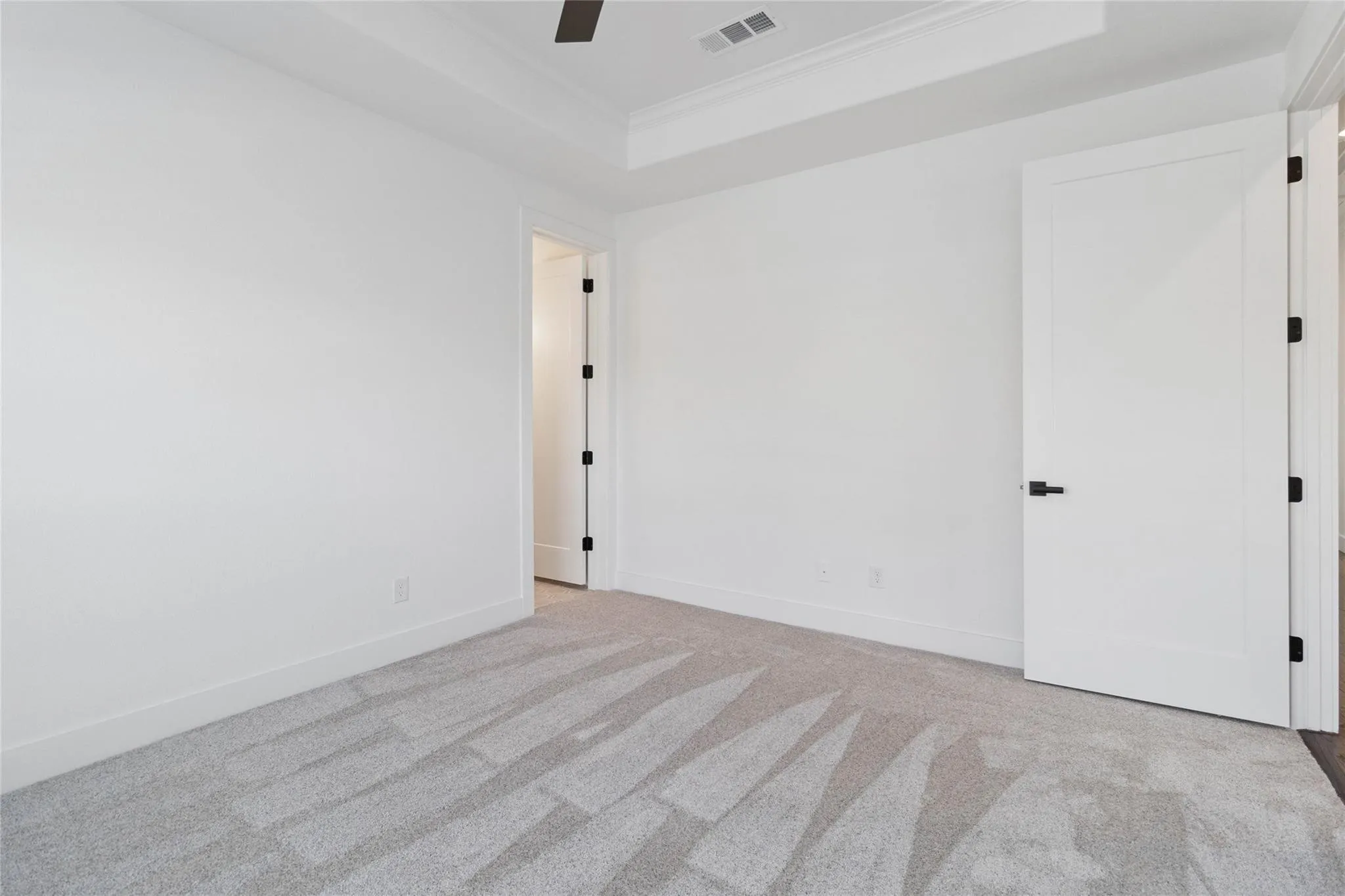 Single Family Residence For Sale in Rockwall County , 2102 Tauber Court, Rockwall, Texas 75087, 5 Bedroom, 6 Bathroom, 3 Garage spaces, 3,811 Sqft, built in 2022, mls#21380309, Real Estate Agent in Rockwall, Homes For Sale in Rockwall county, Homes For Sale in Rockwall, Realtor in Rockwall Texas, Real Estate Brokerage Independent Realty Texas, Luminita Cordes Realtor