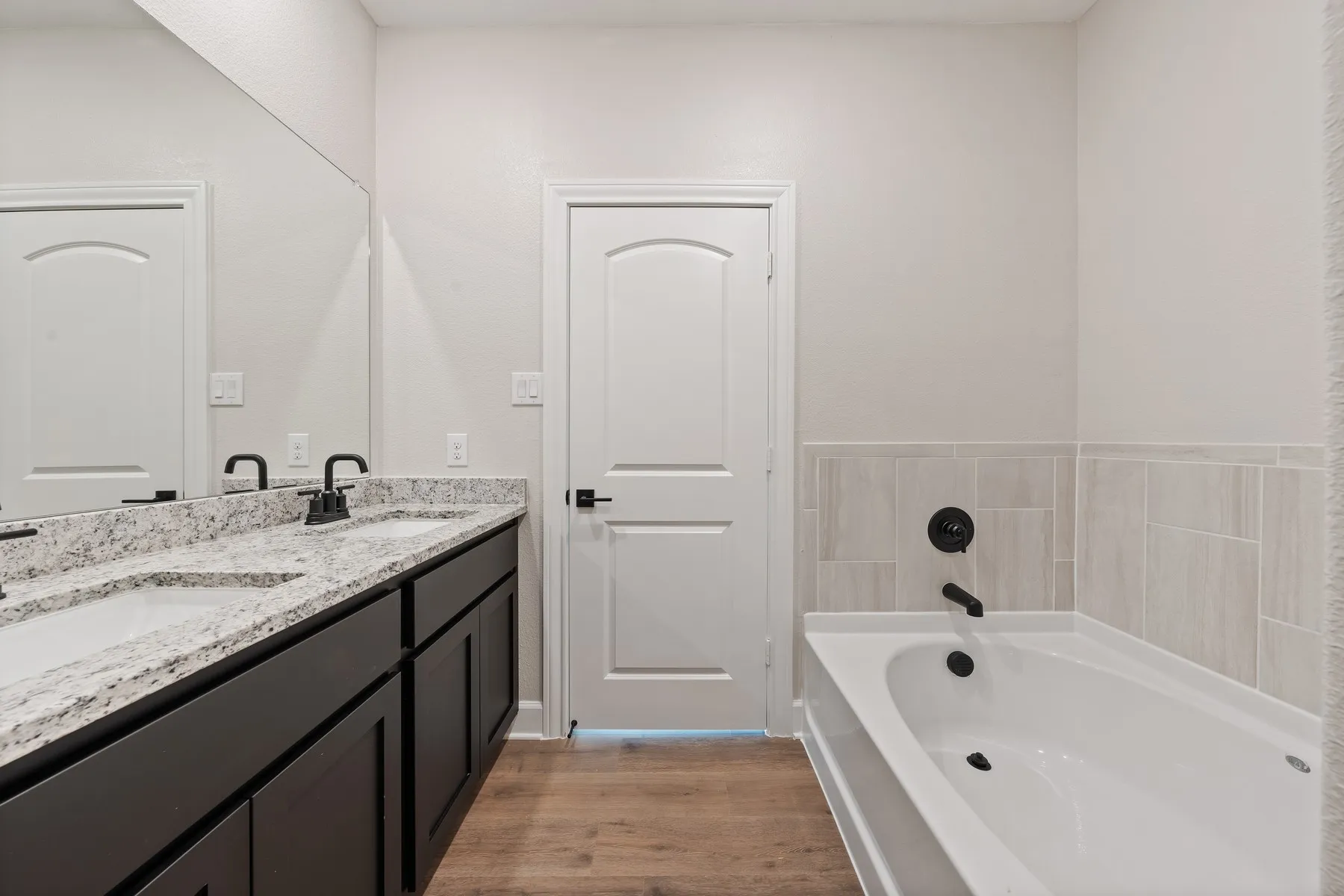Single Family Residence For Sale in Collin County , 1121 Windermere Way, Princeton, Texas 75407, 5 Bedroom, 3 Bathroom, 2 Garage spaces, 2,523 Sqft, built in 2025, mls#21380431, Real Estate Agent in Princeton, Homes For Sale in Collin county, Homes For Sale in Princeton, Realtor in Princeton Texas, Real Estate Brokerage Independent Realty Texas, Luminita Cordes Realtor
