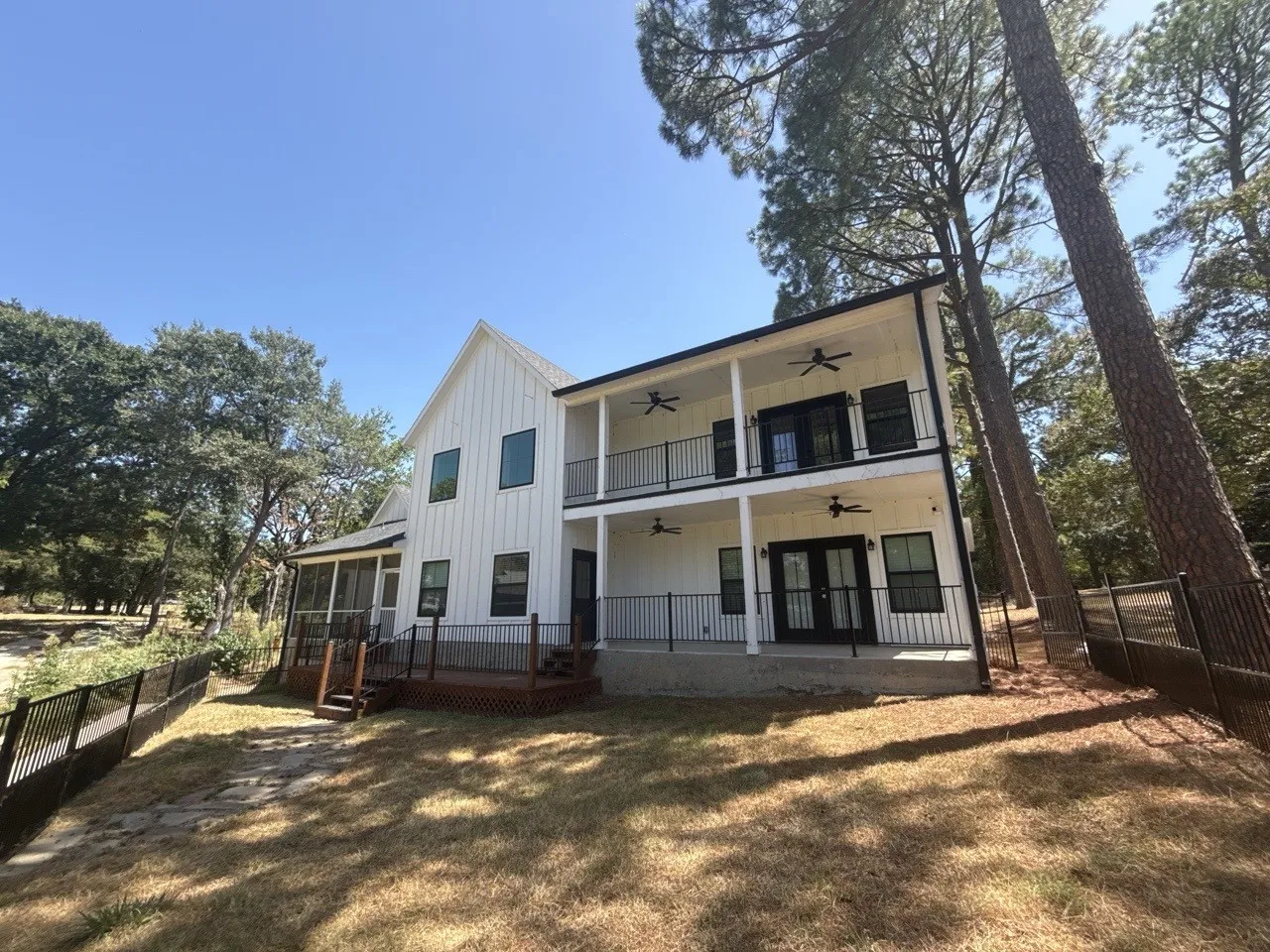 Single Family Residence For Sale in Henderson County , 138 Sunset Drive, Gun Barrel City, Texas 75156, 4 Bedroom, 3 Bathroom, 2 Garage spaces, 2,625 Sqft, built in 2022, mls#21380437, Real Estate Agent in Gun Barrel City, Homes For Sale in Henderson county, Homes For Sale in Gun Barrel City, Realtor in Gun Barrel City Texas, Real Estate Brokerage Independent Realty Texas, Luminita Cordes Realtor