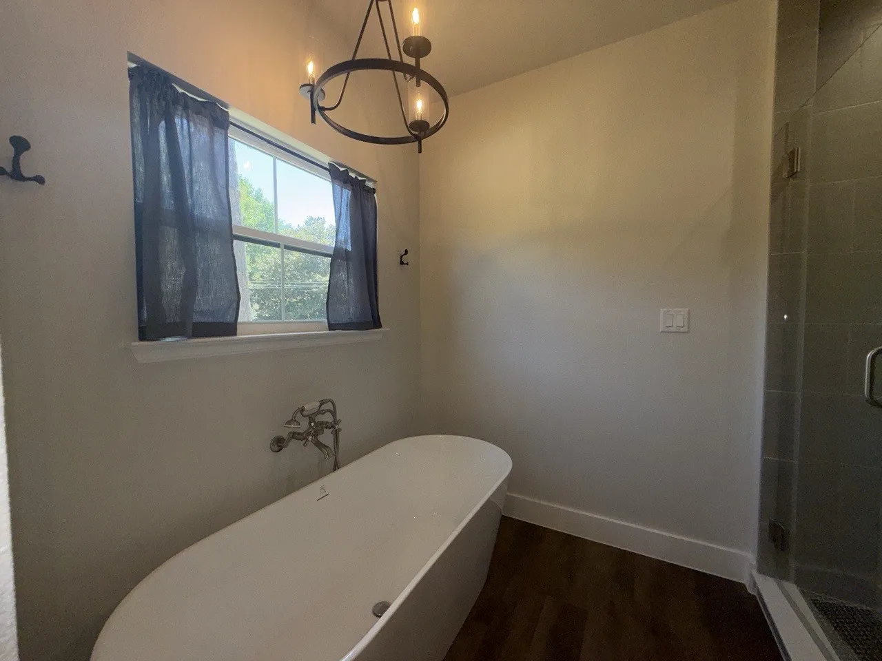 Single Family Residence For Sale in Henderson County , 138 Sunset Drive, Gun Barrel City, Texas 75156, 4 Bedroom, 3 Bathroom, 2 Garage spaces, 2,625 Sqft, built in 2022, mls#21380437, Real Estate Agent in Gun Barrel City, Homes For Sale in Henderson county, Homes For Sale in Gun Barrel City, Realtor in Gun Barrel City Texas, Real Estate Brokerage Independent Realty Texas, Luminita Cordes Realtor