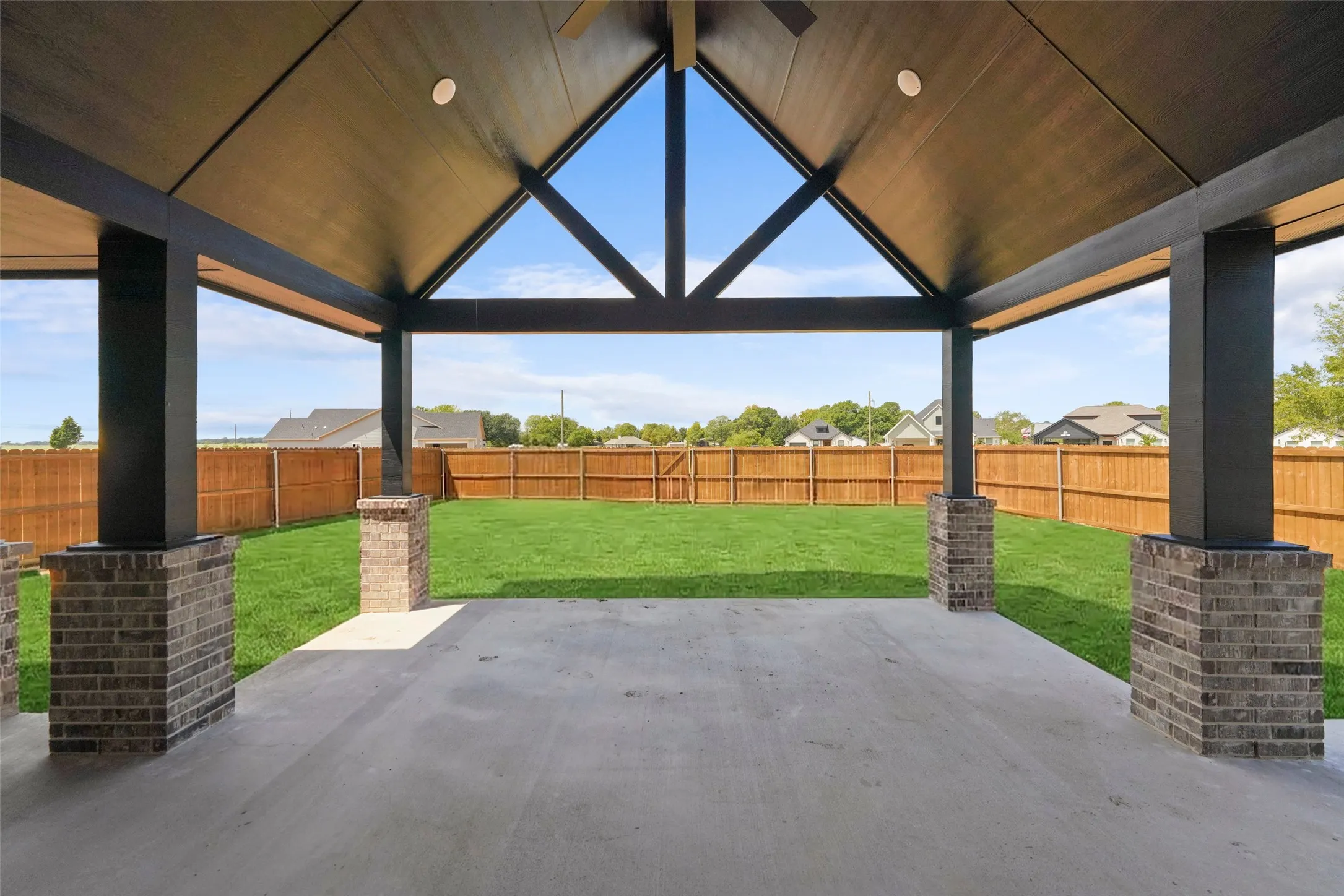 Single Family Residence For Sale in Henderson County , 205 Spade Ranch Road, Trinidad, Texas 75163, 5 Bedroom, 3 Bathroom, 2 Garage spaces, 2,700 Sqft, built in 2026, mls#21377709, Real Estate Agent in Trinidad, Homes For Sale in Henderson county, Homes For Sale in Trinidad, Realtor in Trinidad Texas, Real Estate Brokerage Independent Realty Texas, Luminita Cordes Realtor