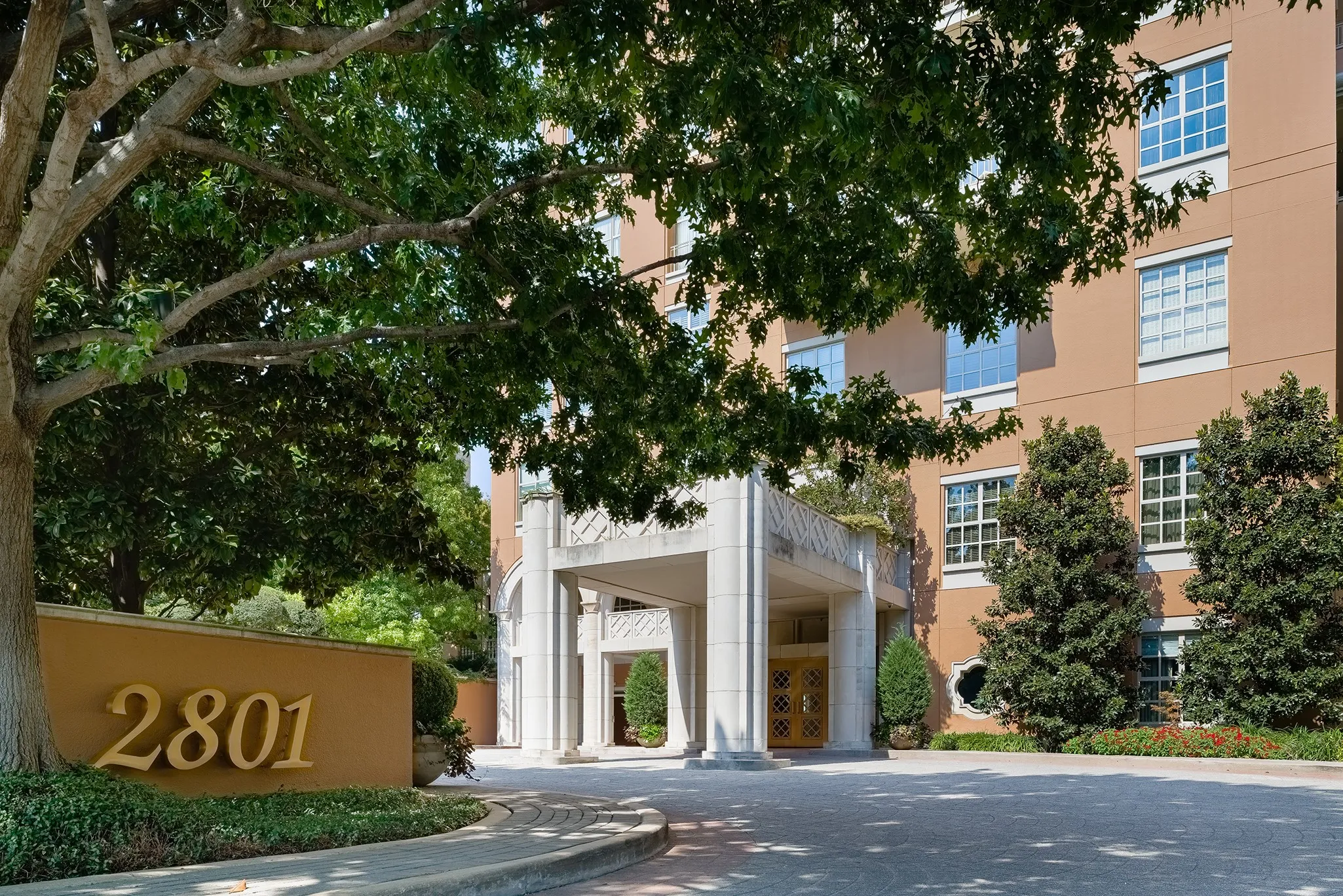 Condominium For Sale in Dallas County , 2801 Turtle Creek Boulevard 8W, Dallas, Texas 75219, 2 Bedroom, 5 Bathroom, 2 Garage spaces, 5,302 Sqft, built in 1992, mls#21380201, Real Estate Agent in Dallas, Homes For Sale in Dallas county, Homes For Sale in Dallas, Realtor in Dallas Texas, Real Estate Brokerage Independent Realty Texas, Luminita Cordes Realtor