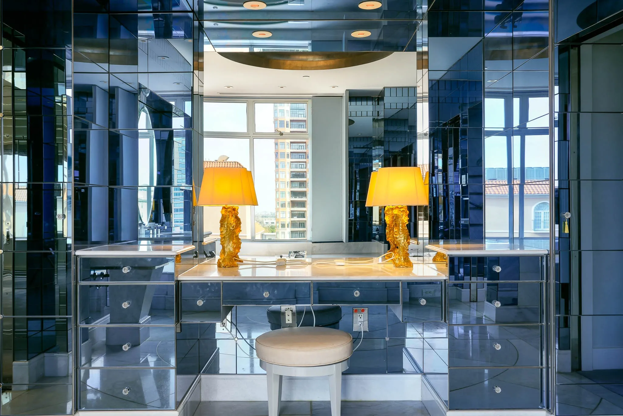 Condominium For Sale in Dallas County , 2801 Turtle Creek Boulevard 8W, Dallas, Texas 75219, 2 Bedroom, 5 Bathroom, 2 Garage spaces, 5,302 Sqft, built in 1992, mls#21380201, Real Estate Agent in Dallas, Homes For Sale in Dallas county, Homes For Sale in Dallas, Realtor in Dallas Texas, Real Estate Brokerage Independent Realty Texas, Luminita Cordes Realtor