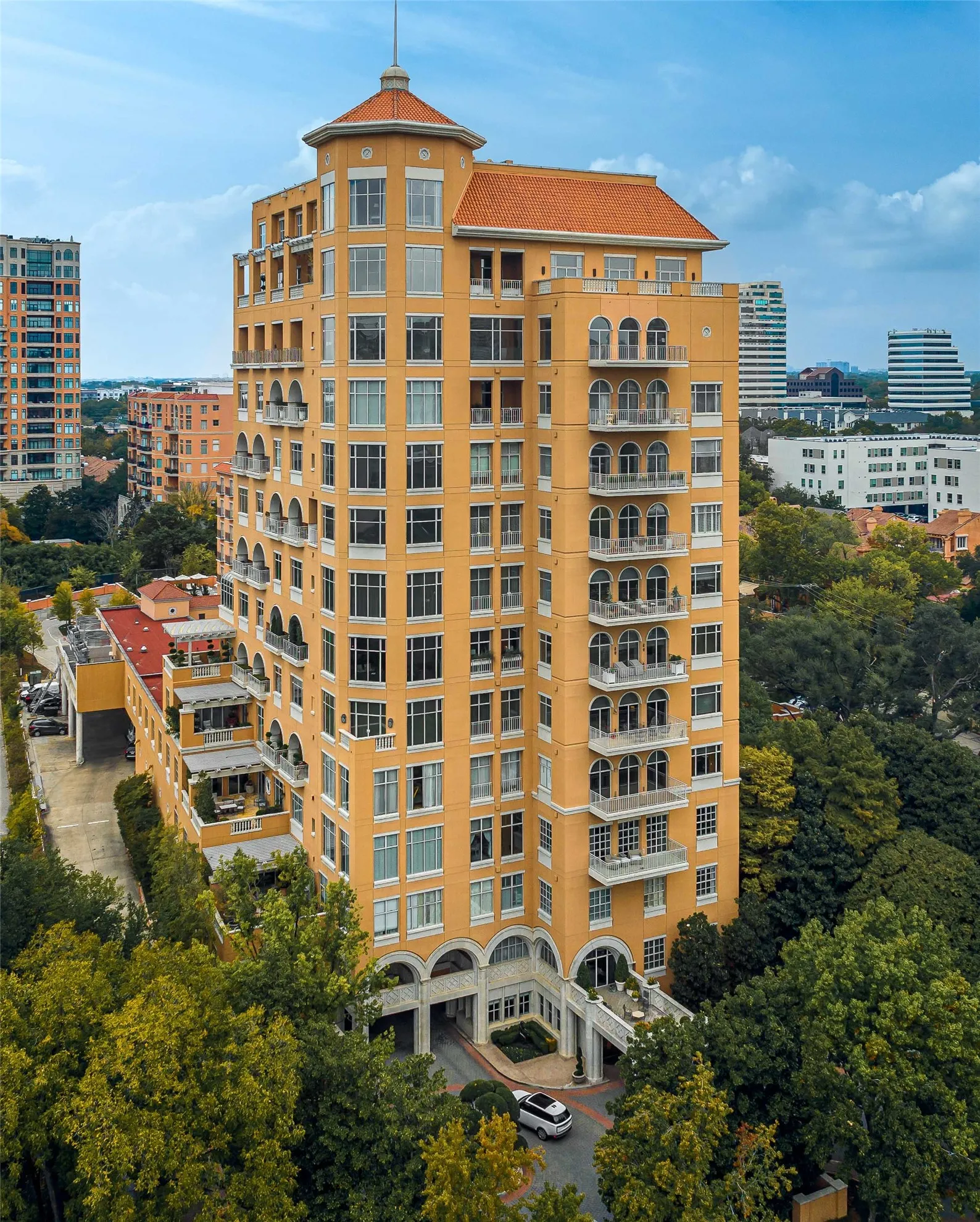 Condominium For Sale in Dallas County , 2801 Turtle Creek Boulevard 8W, Dallas, Texas 75219, 2 Bedroom, 5 Bathroom, 2 Garage spaces, 5,302 Sqft, built in 1992, mls#21380201, Real Estate Agent in Dallas, Homes For Sale in Dallas county, Homes For Sale in Dallas, Realtor in Dallas Texas, Real Estate Brokerage Independent Realty Texas, Luminita Cordes Realtor