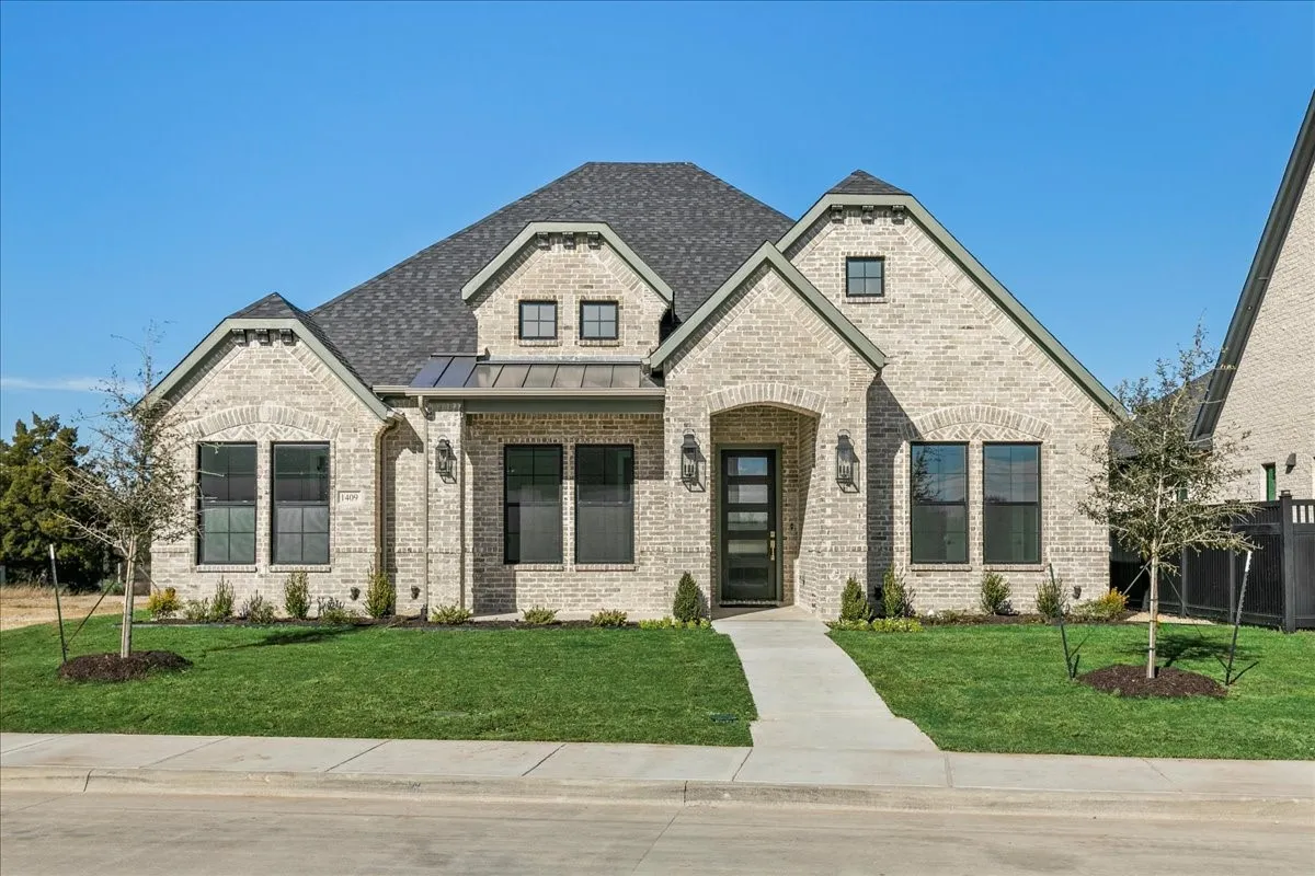 Single Family Residence For Sale in Ellis County , 1409 Ethan Circle, Midlothian, Texas 76065, 3 Bedroom, 3 Bathroom, 2 Garage spaces, 2,002 Sqft, built in 2026, mls#21380243, Real Estate Agent in Midlothian, Homes For Sale in Ellis county, Homes For Sale in Midlothian, Realtor in Midlothian Texas, Real Estate Brokerage Independent Realty Texas, Luminita Cordes Realtor