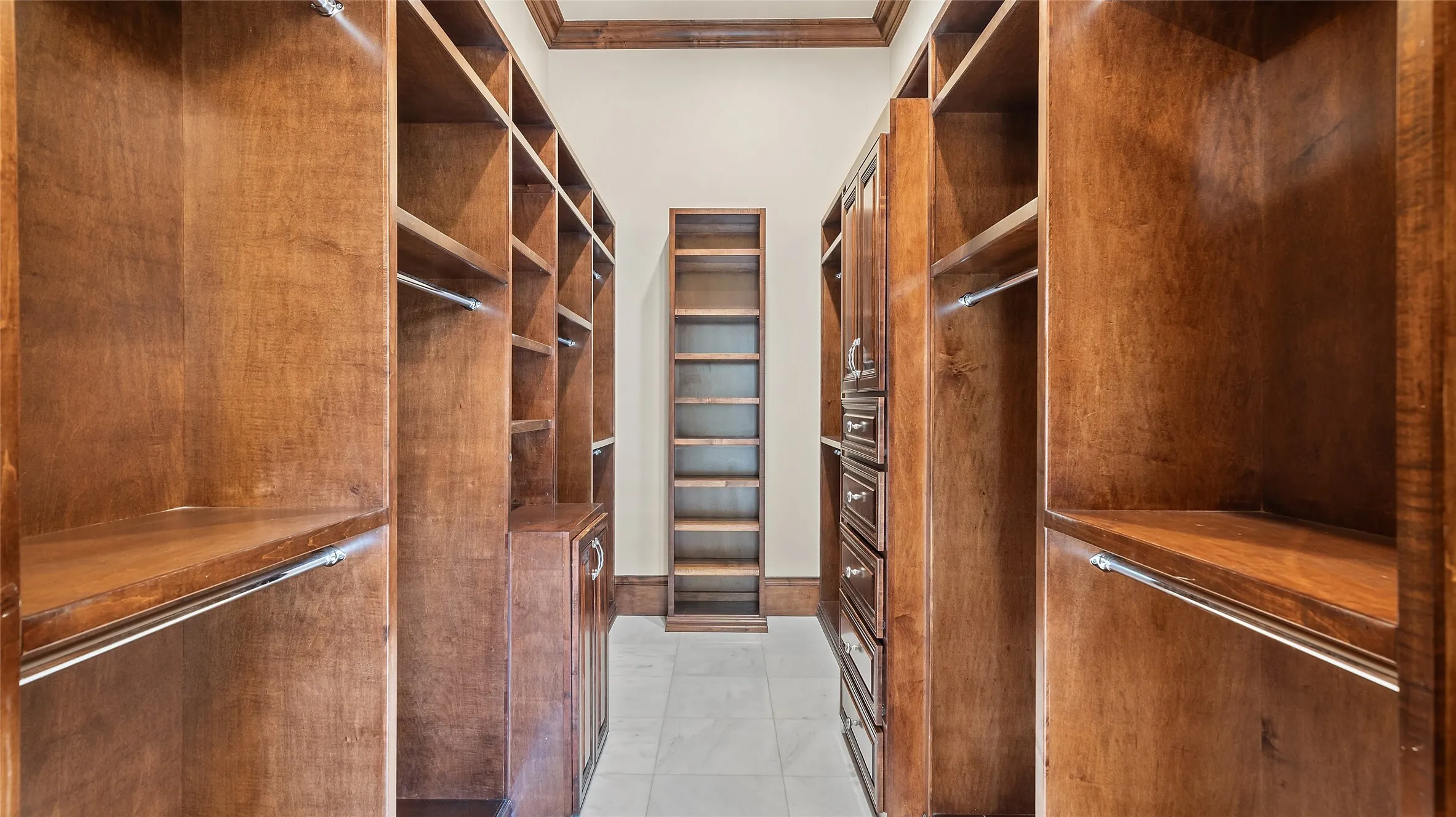 Single Family Residence For Sale in Collin County , 408 Lakeway Drive, Allen, Texas 75013, 5 Bedroom, 6 Bathroom, 4 Garage spaces, 9,628 Sqft, built in 2013, mls#21380377, Real Estate Agent in Allen, Homes For Sale in Collin county, Homes For Sale in Allen, Realtor in Allen Texas, Real Estate Brokerage Independent Realty Texas, Luminita Cordes Realtor