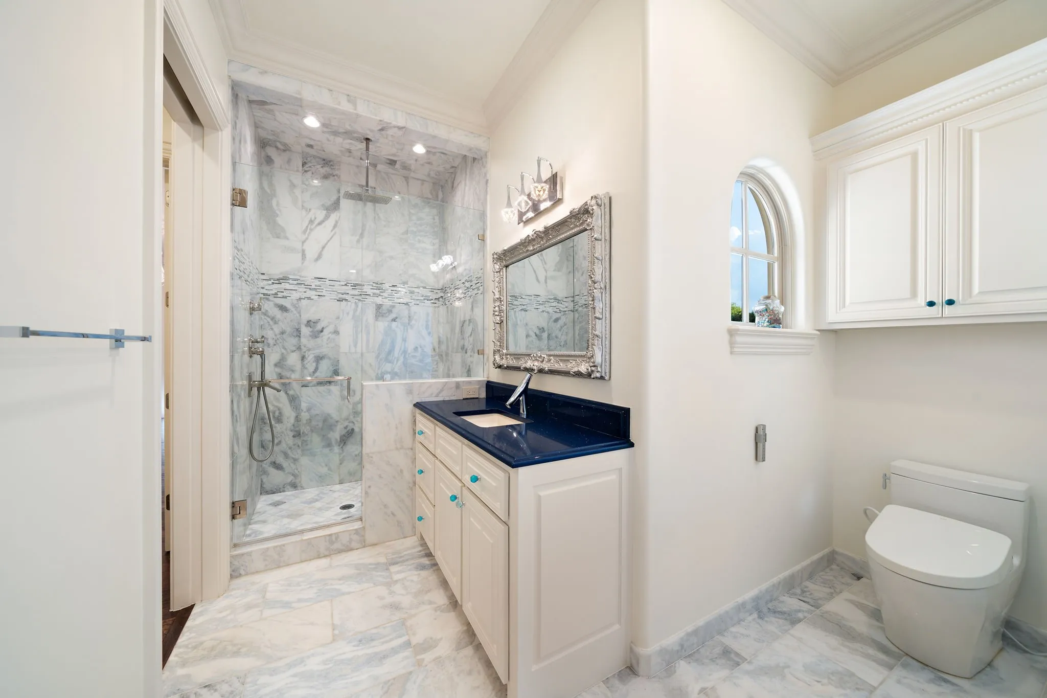 Single Family Residence For Sale in Collin County , 408 Lakeway Drive, Allen, Texas 75013, 5 Bedroom, 6 Bathroom, 4 Garage spaces, 9,628 Sqft, built in 2013, mls#21380377, Real Estate Agent in Allen, Homes For Sale in Collin county, Homes For Sale in Allen, Realtor in Allen Texas, Real Estate Brokerage Independent Realty Texas, Luminita Cordes Realtor