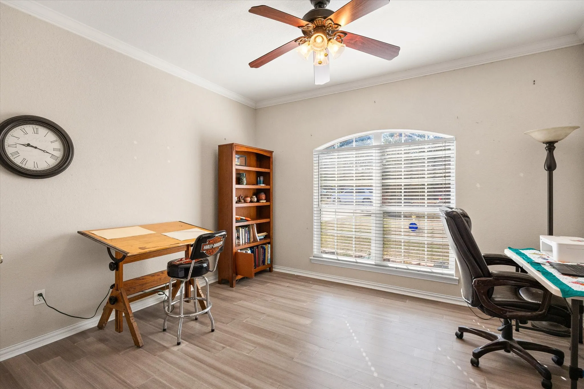 Single Family Residence For Sale in Hood County , 612 Parker Lane, Granbury, Texas 76048, 3 Bedroom, 2 Bathroom, 2 Garage spaces, 1,973 Sqft, built in 2006, mls#21380450, Real Estate Agent in Granbury, Homes For Sale in Hood county, Homes For Sale in Granbury, Realtor in Granbury Texas, Real Estate Brokerage Independent Realty Texas, Luminita Cordes Realtor