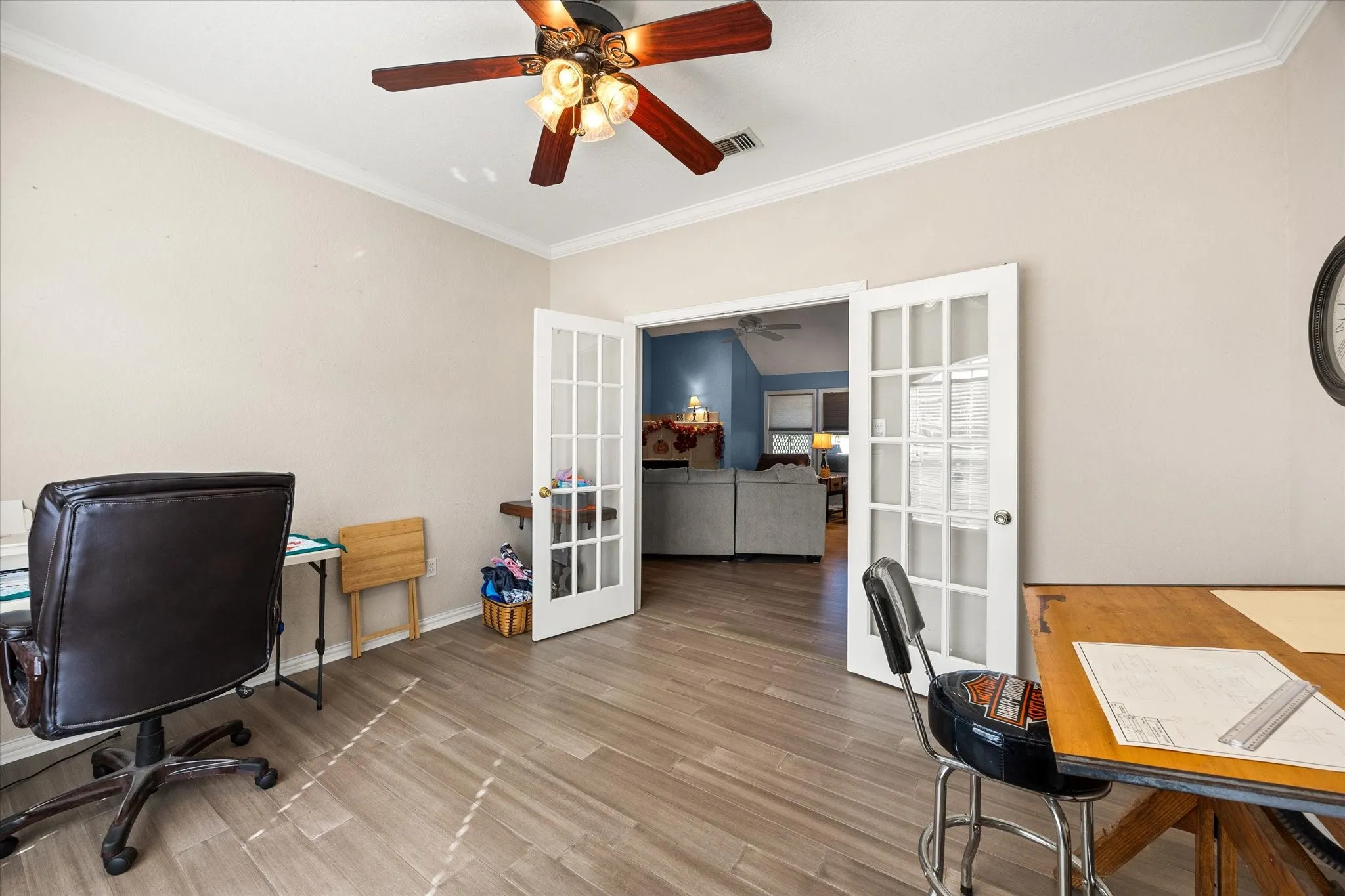 Single Family Residence For Sale in Hood County , 612 Parker Lane, Granbury, Texas 76048, 3 Bedroom, 2 Bathroom, 2 Garage spaces, 1,973 Sqft, built in 2006, mls#21380450, Real Estate Agent in Granbury, Homes For Sale in Hood county, Homes For Sale in Granbury, Realtor in Granbury Texas, Real Estate Brokerage Independent Realty Texas, Luminita Cordes Realtor