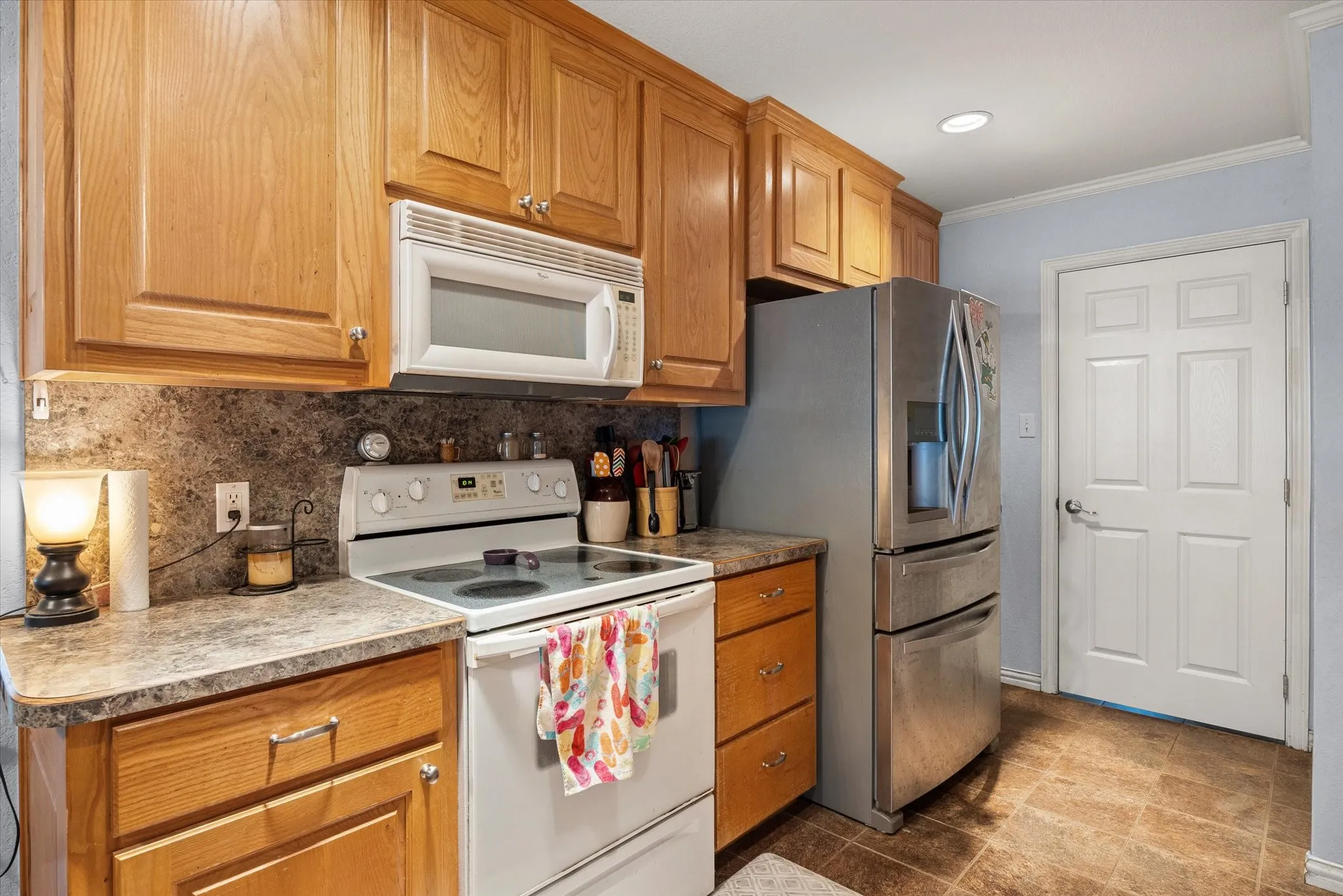 Single Family Residence For Sale in Hood County , 612 Parker Lane, Granbury, Texas 76048, 3 Bedroom, 2 Bathroom, 2 Garage spaces, 1,973 Sqft, built in 2006, mls#21380450, Real Estate Agent in Granbury, Homes For Sale in Hood county, Homes For Sale in Granbury, Realtor in Granbury Texas, Real Estate Brokerage Independent Realty Texas, Luminita Cordes Realtor
