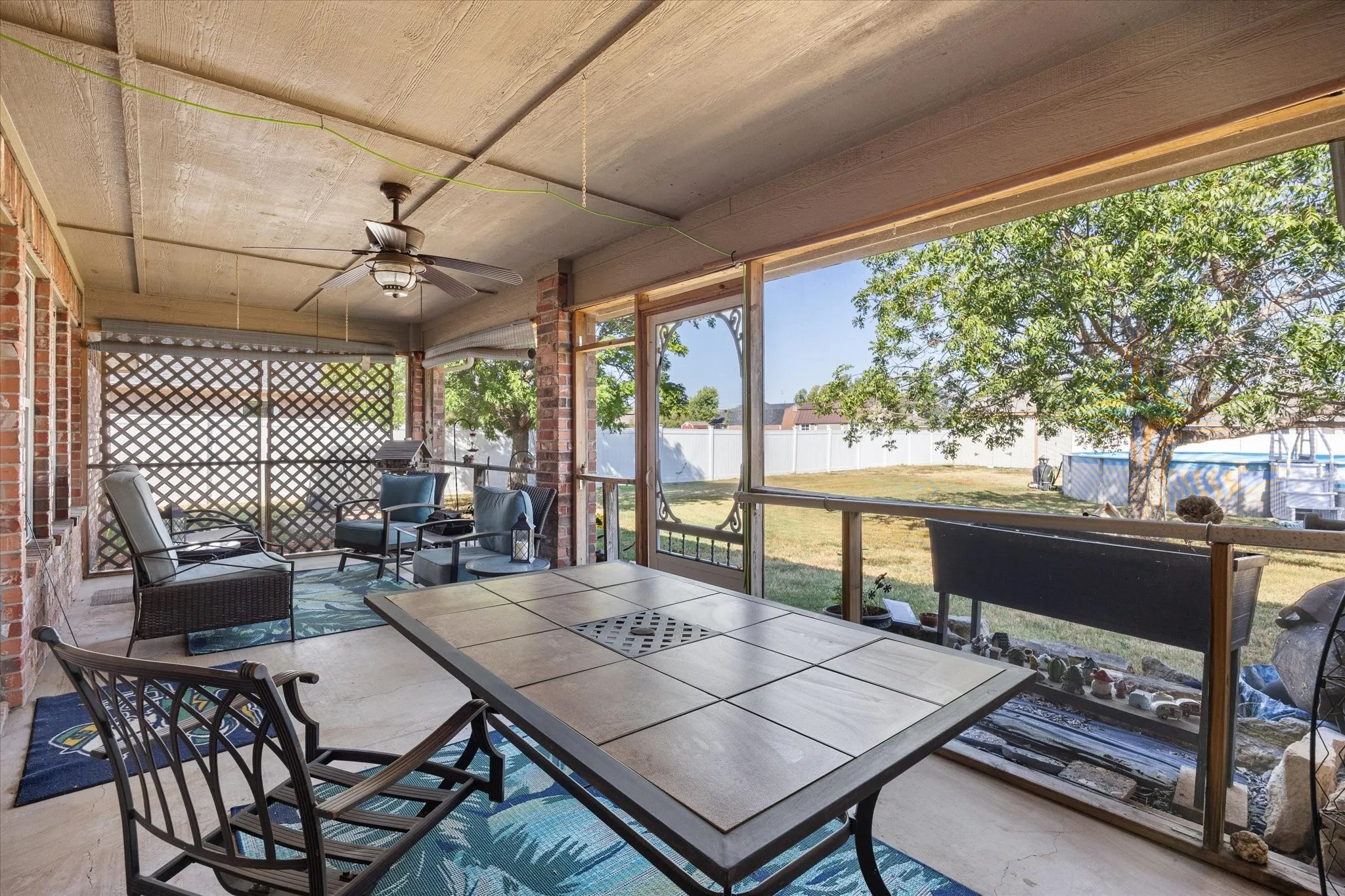 Single Family Residence For Sale in Hood County , 612 Parker Lane, Granbury, Texas 76048, 3 Bedroom, 2 Bathroom, 2 Garage spaces, 1,973 Sqft, built in 2006, mls#21380450, Real Estate Agent in Granbury, Homes For Sale in Hood county, Homes For Sale in Granbury, Realtor in Granbury Texas, Real Estate Brokerage Independent Realty Texas, Luminita Cordes Realtor
