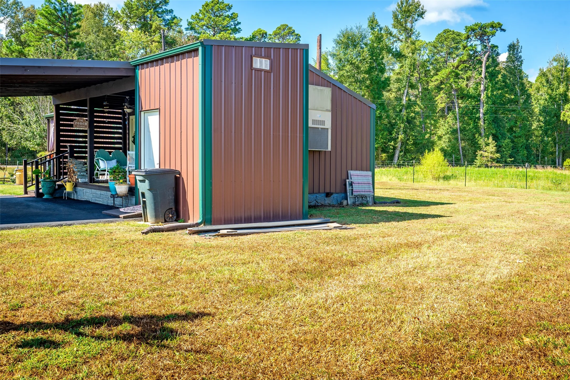 Single Family Residence For Sale in Panola County , 7058 FM 959, Tatum, Texas 75691, 1 Bedroom, 1 Bathroom, Garage spaces, 792 Sqft, built in 2008, mls#21380254, Real Estate Agent in Tatum, Homes For Sale in Panola county, Homes For Sale in Tatum, Realtor in Tatum Texas, Real Estate Brokerage Independent Realty Texas, Luminita Cordes Realtor
