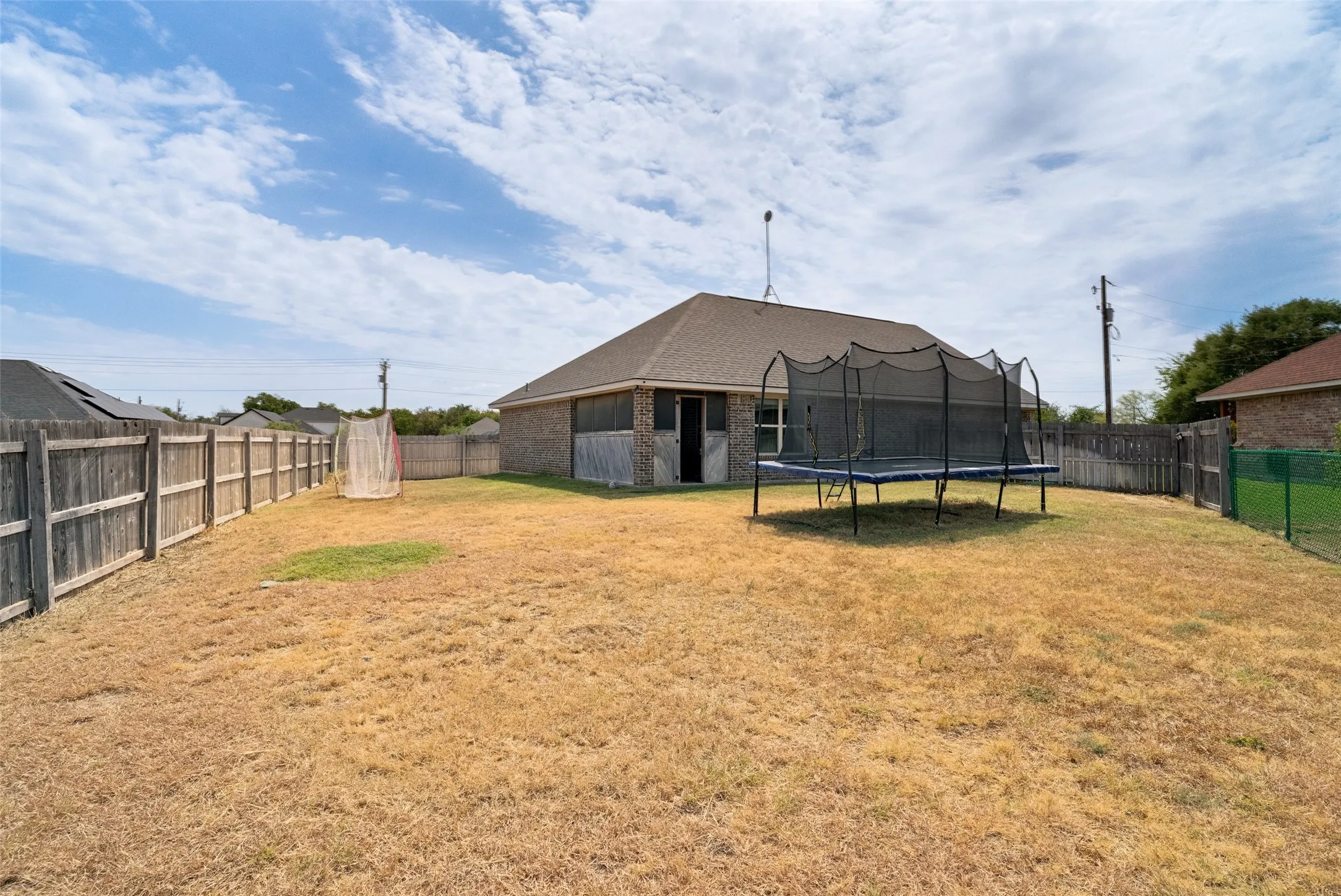 Single Family Residence For Sale in Hood County , 2324 Creek Drive, Granbury, Texas 76048, 3 Bedroom, 2 Bathroom, 2 Garage spaces, 1,538 Sqft, built in 2018, mls#21377993, Real Estate Agent in Granbury, Homes For Sale in Hood county, Homes For Sale in Granbury, Realtor in Granbury Texas, Real Estate Brokerage Independent Realty Texas, Luminita Cordes Realtor