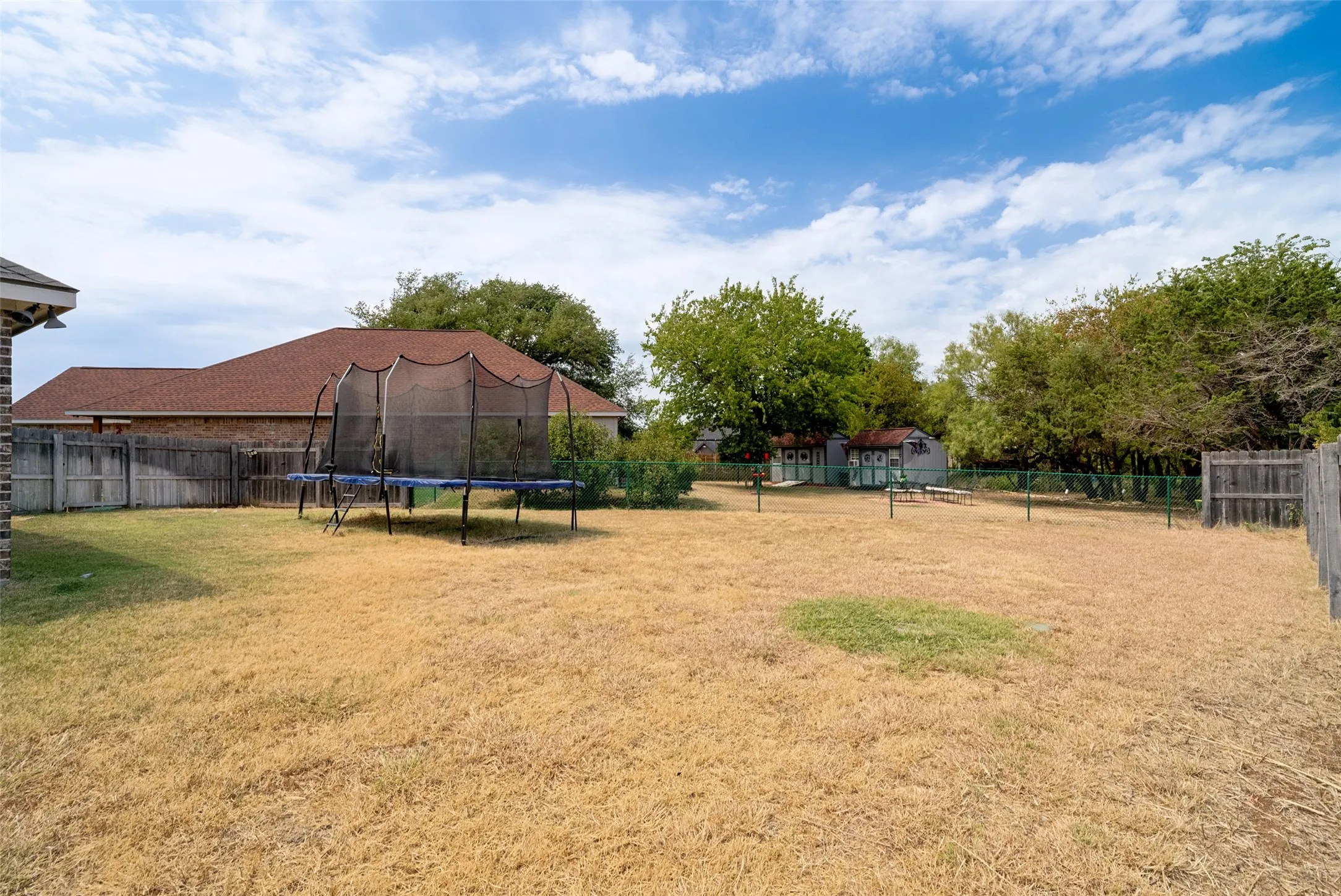 Single Family Residence For Sale in Hood County , 2324 Creek Drive, Granbury, Texas 76048, 3 Bedroom, 2 Bathroom, 2 Garage spaces, 1,538 Sqft, built in 2018, mls#21377993, Real Estate Agent in Granbury, Homes For Sale in Hood county, Homes For Sale in Granbury, Realtor in Granbury Texas, Real Estate Brokerage Independent Realty Texas, Luminita Cordes Realtor