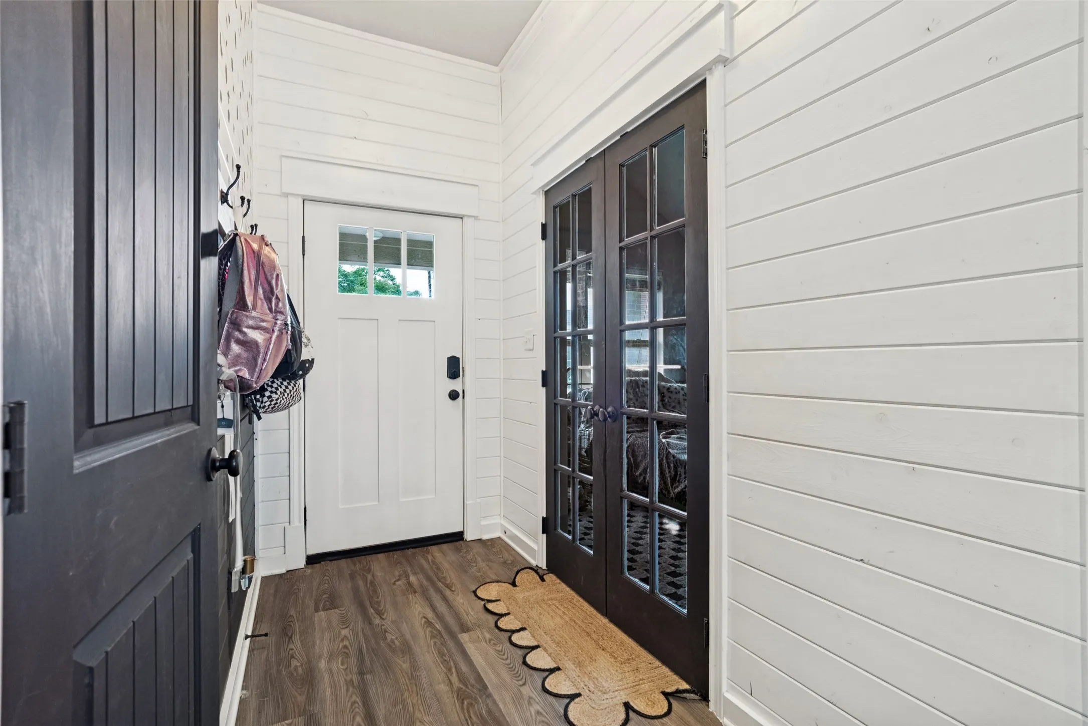 Single Family Residence For Sale in Hood County , 2324 Creek Drive, Granbury, Texas 76048, 3 Bedroom, 2 Bathroom, 2 Garage spaces, 1,538 Sqft, built in 2018, mls#21377993, Real Estate Agent in Granbury, Homes For Sale in Hood county, Homes For Sale in Granbury, Realtor in Granbury Texas, Real Estate Brokerage Independent Realty Texas, Luminita Cordes Realtor